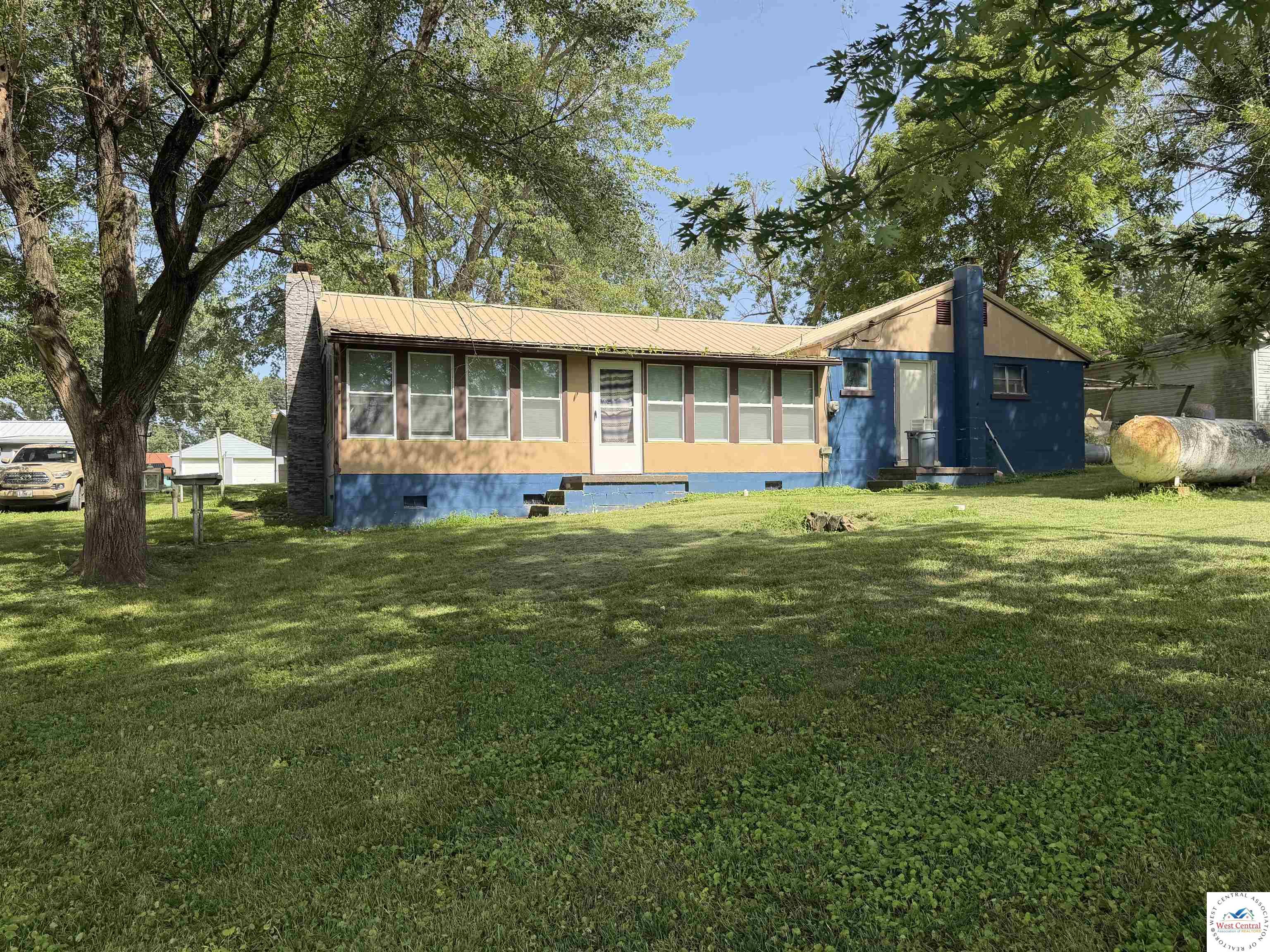 Listing image 1