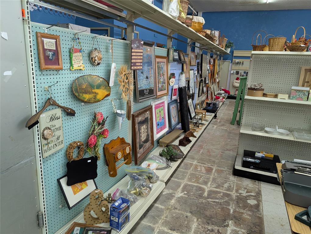 Listing image 27