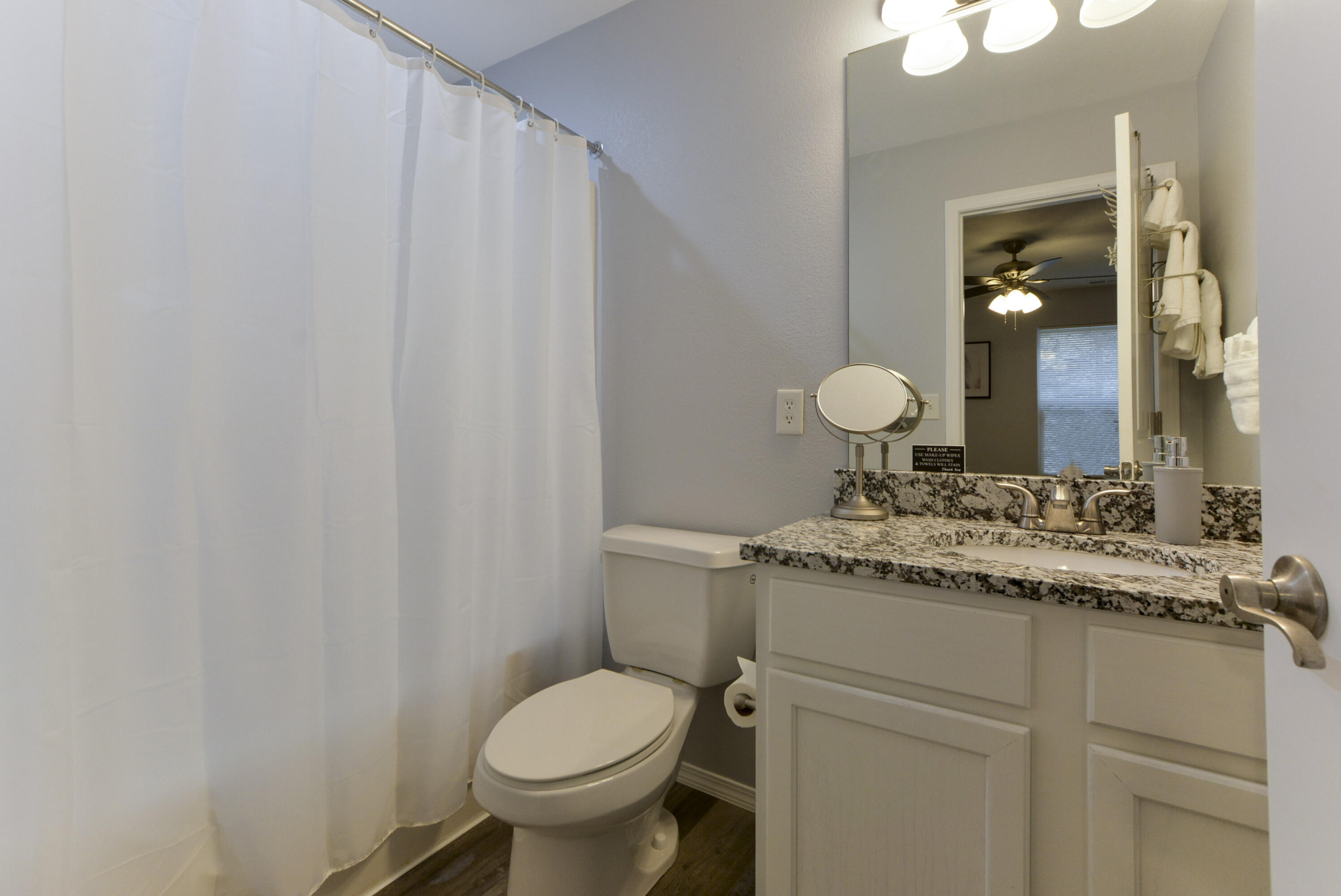 Listing image 100