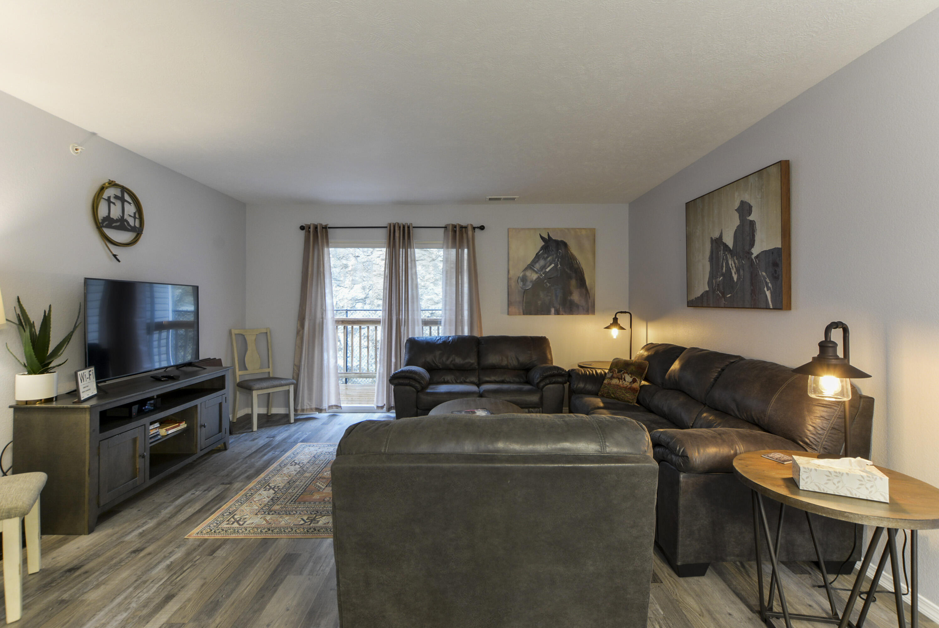 Listing image 85