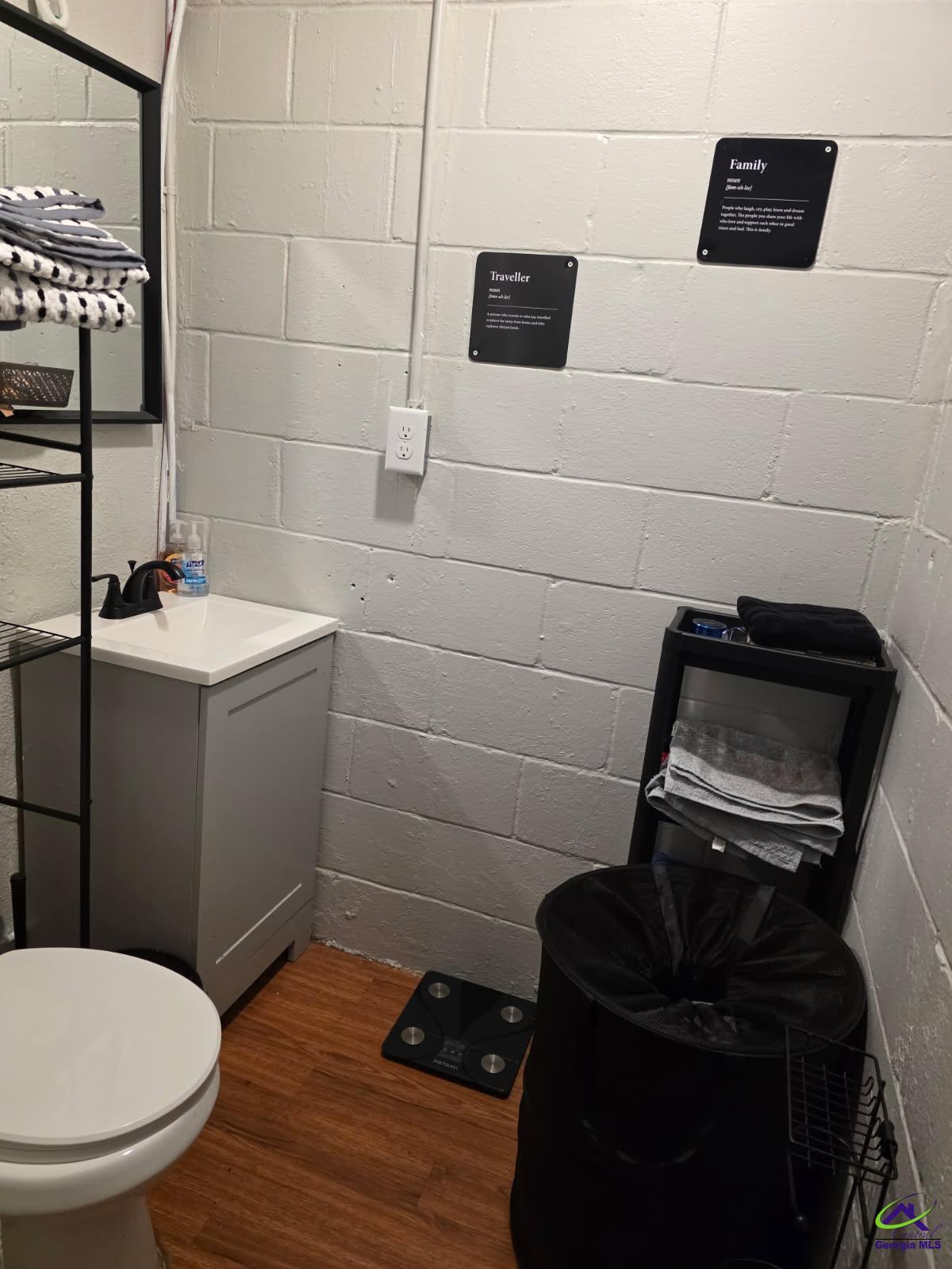Listing image 7
