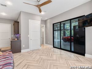 Listing image 65