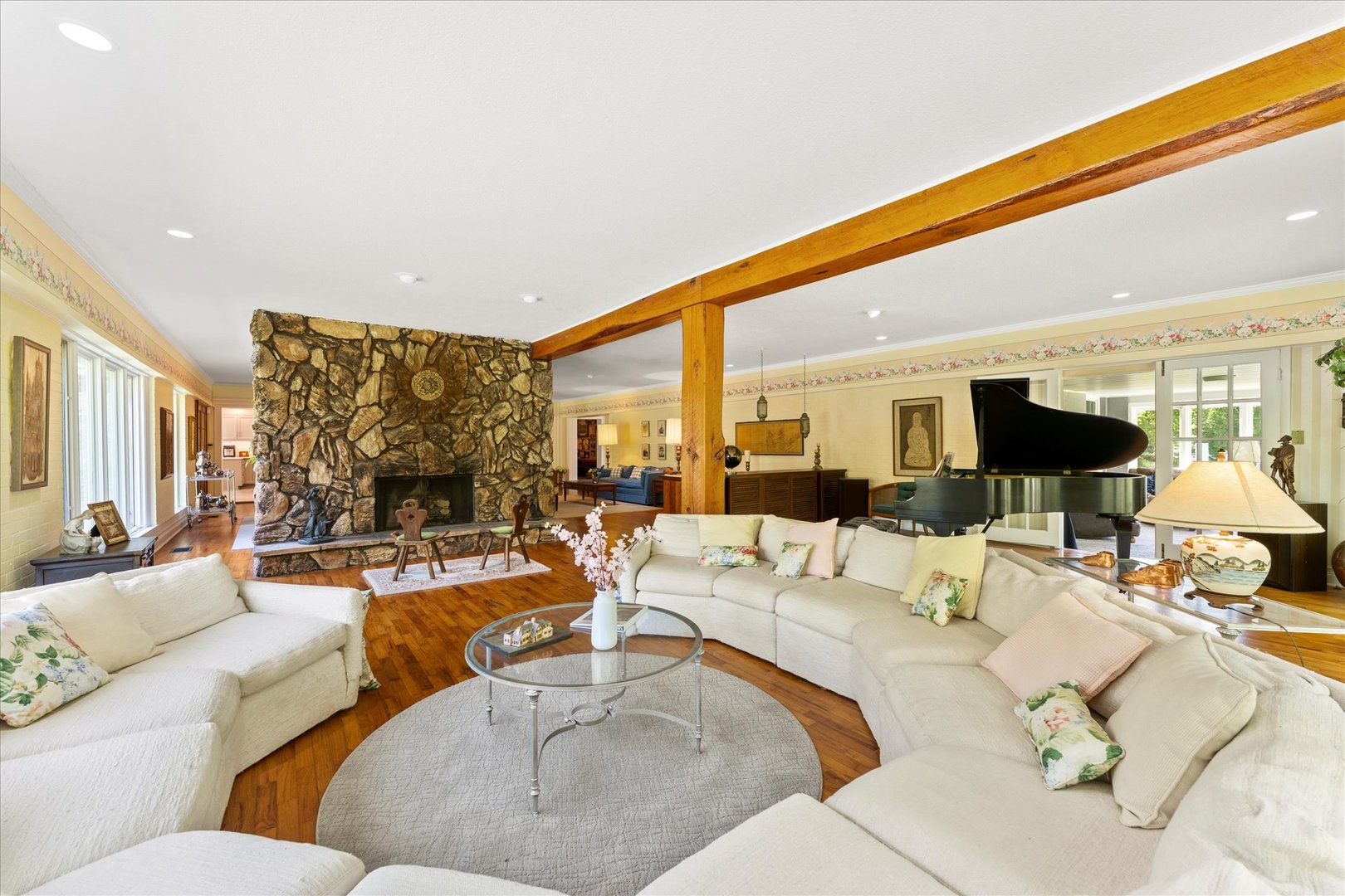 Listing image 14