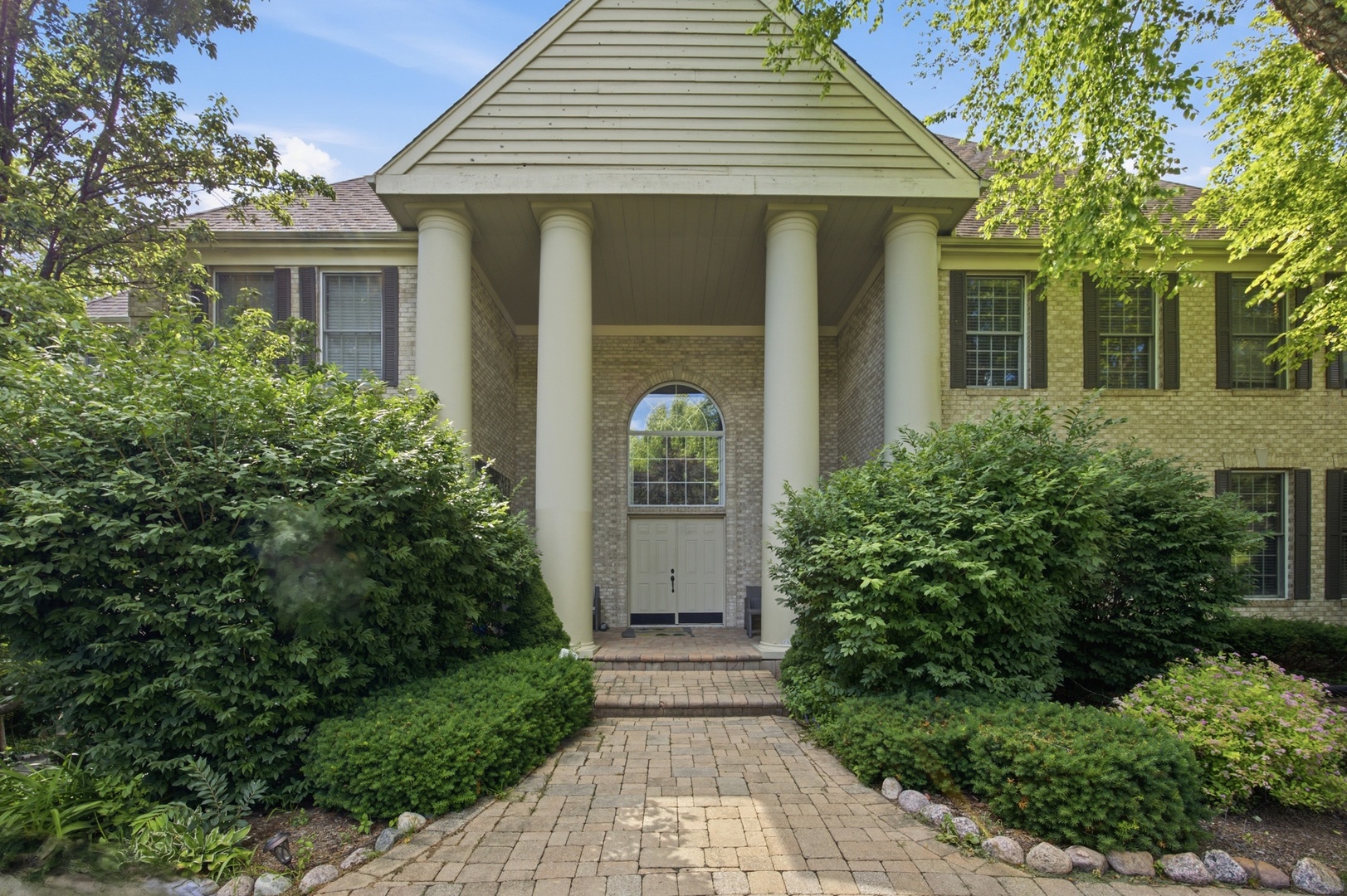 Listing image 1
