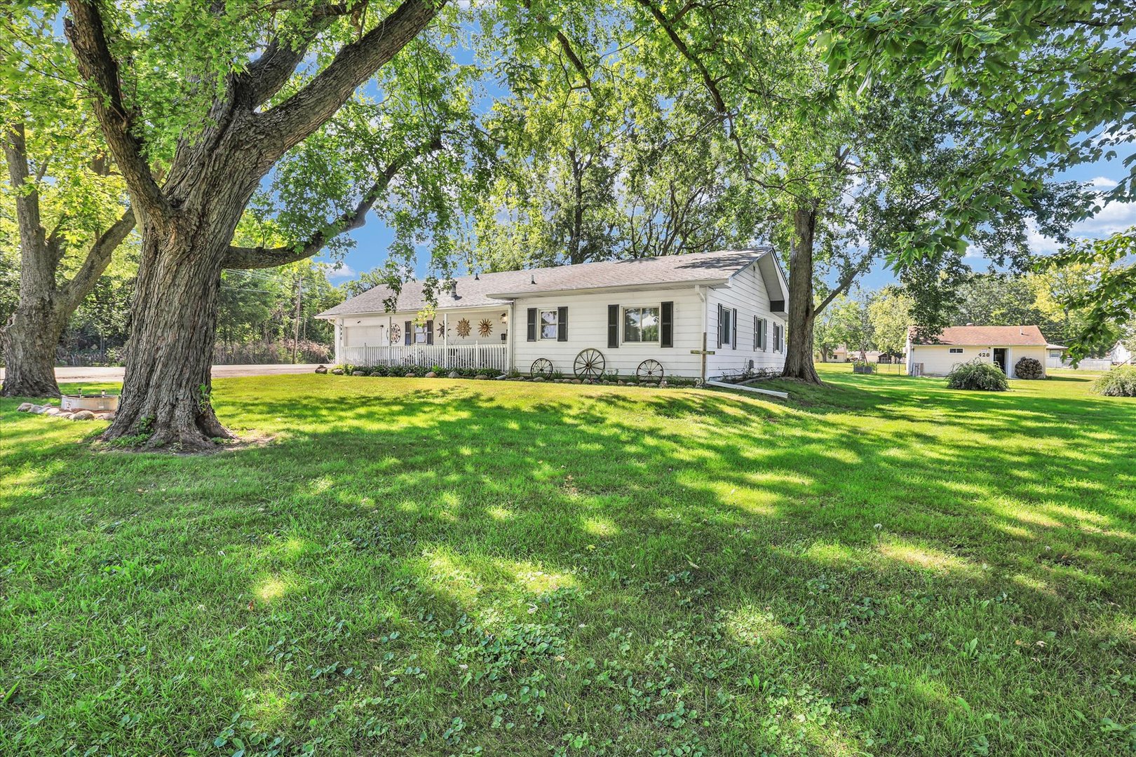 Listing image 3