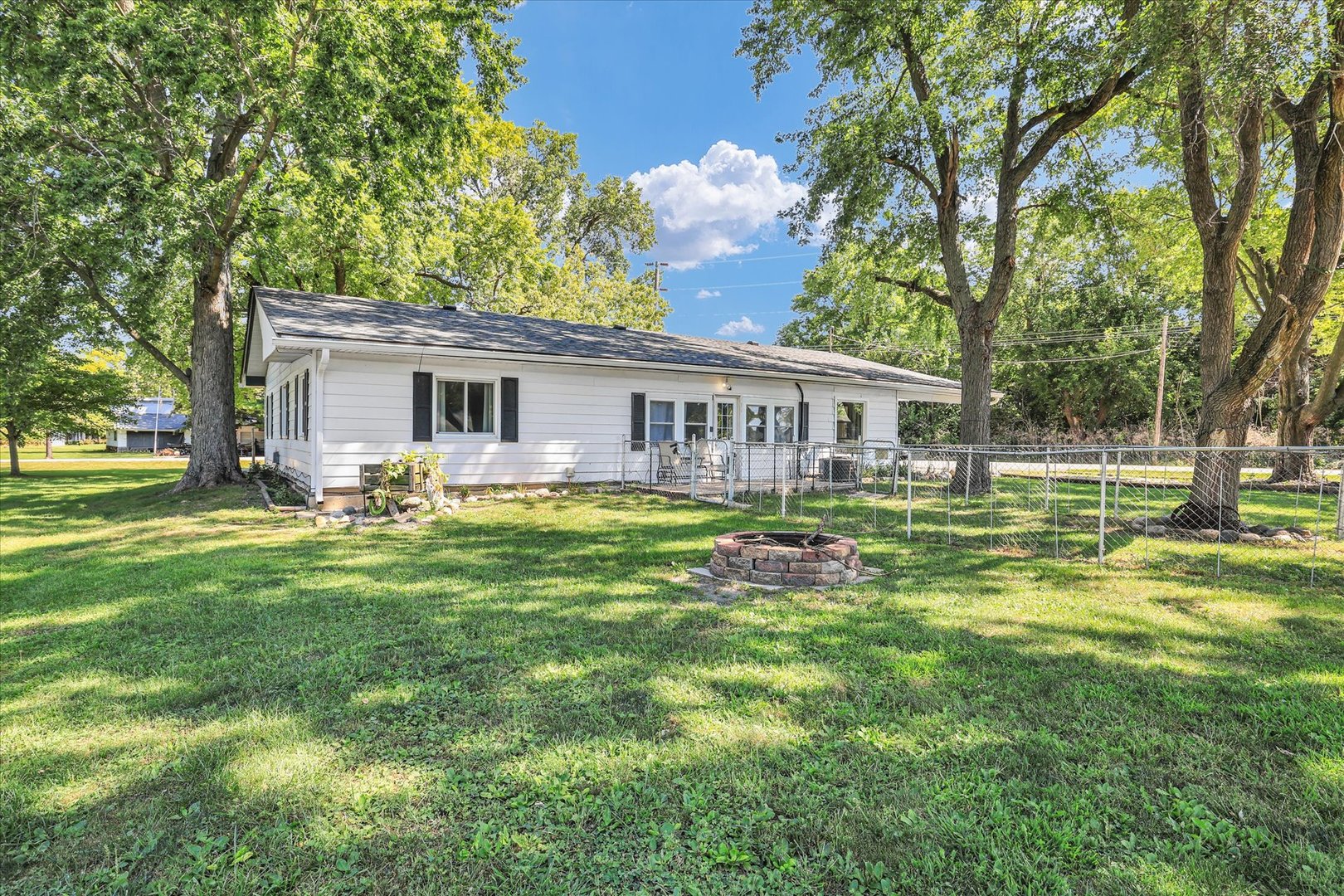 Listing image 10