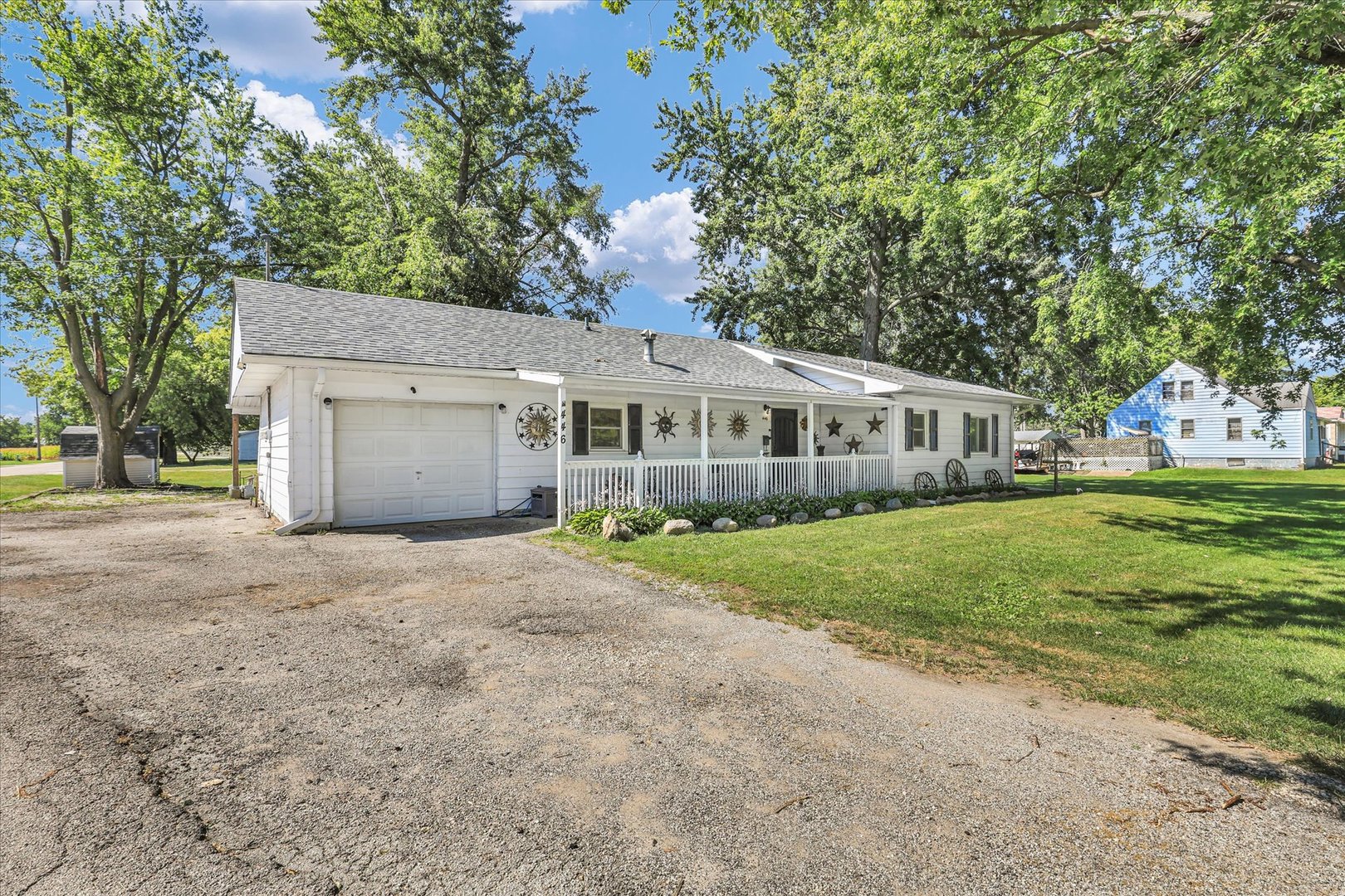 Listing image 4