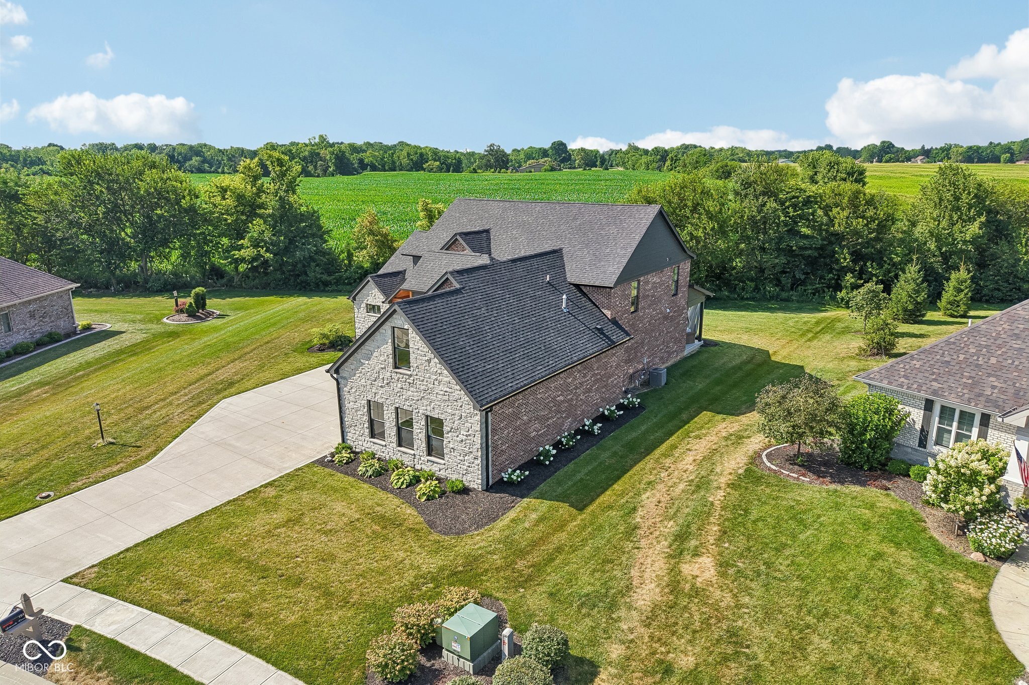 Listing image 65