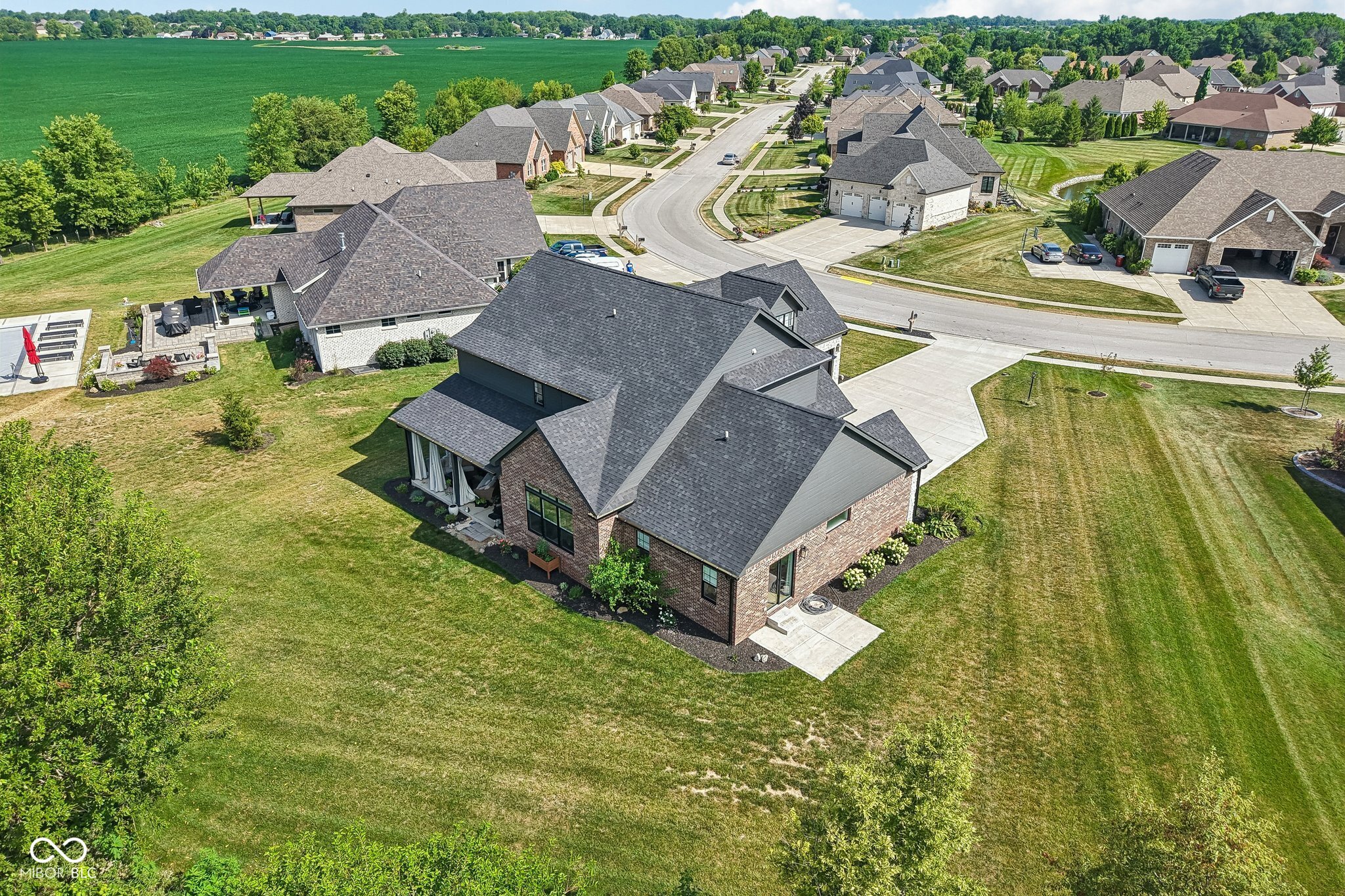 Listing image 56