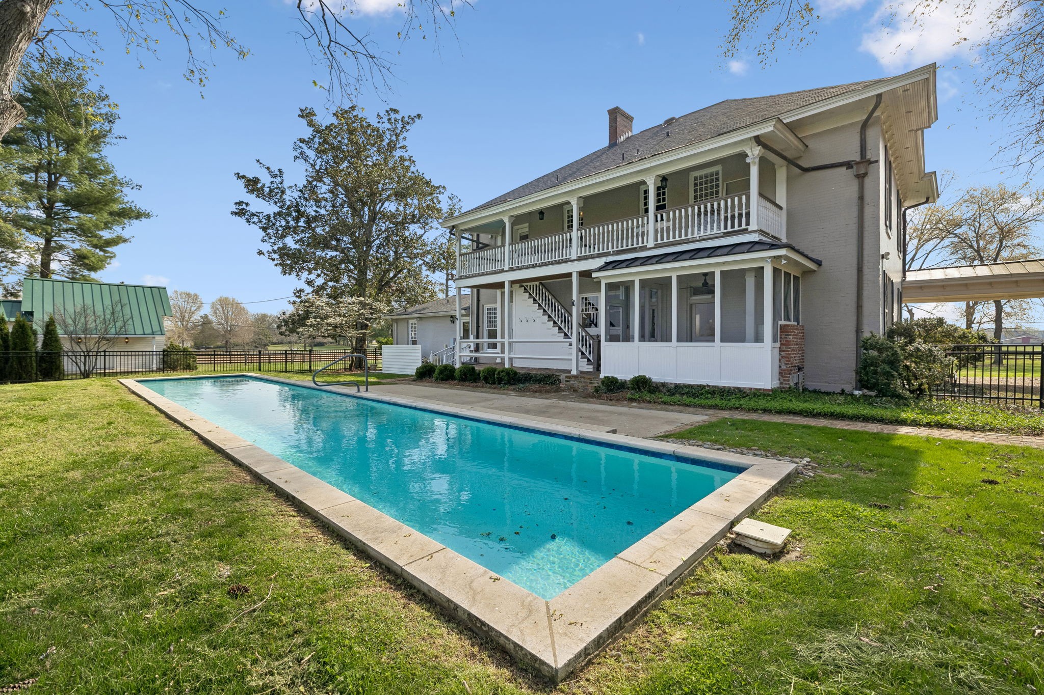 Listing image 82