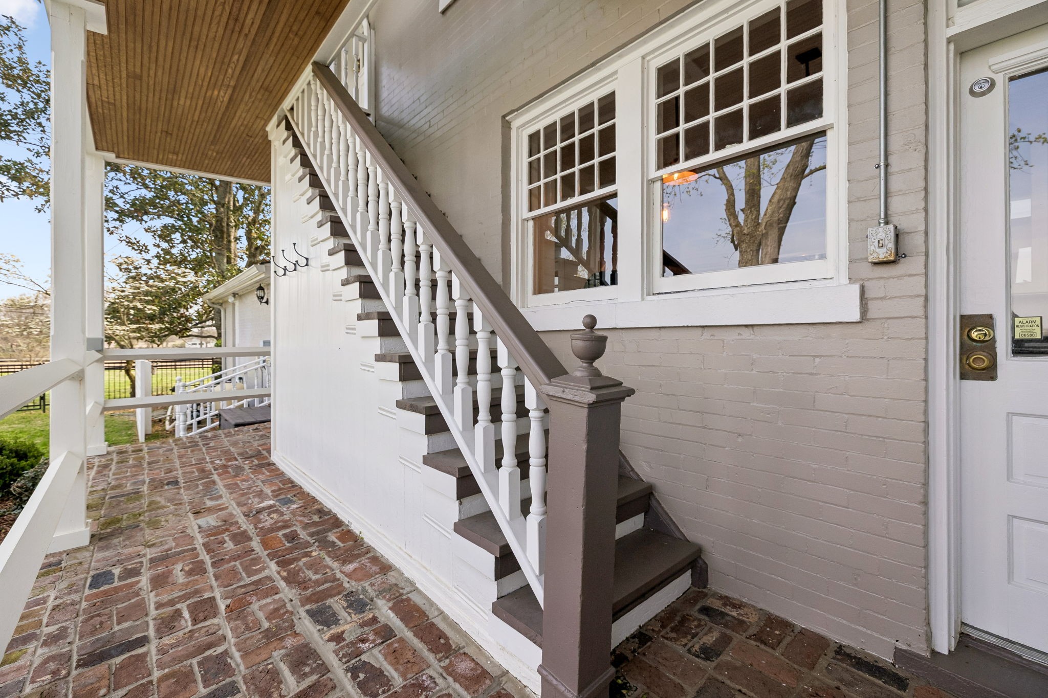 Listing image 57