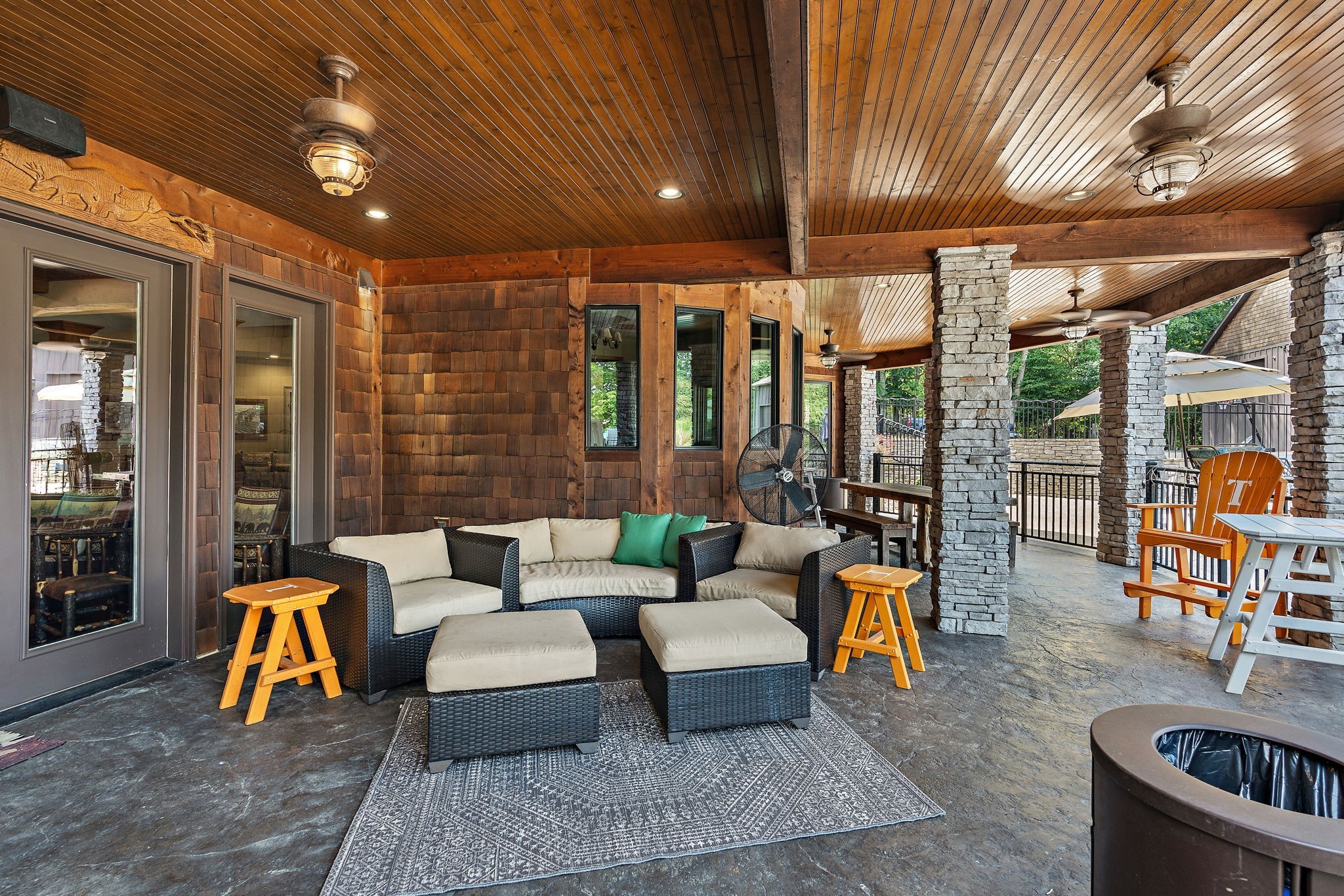 Listing image 80