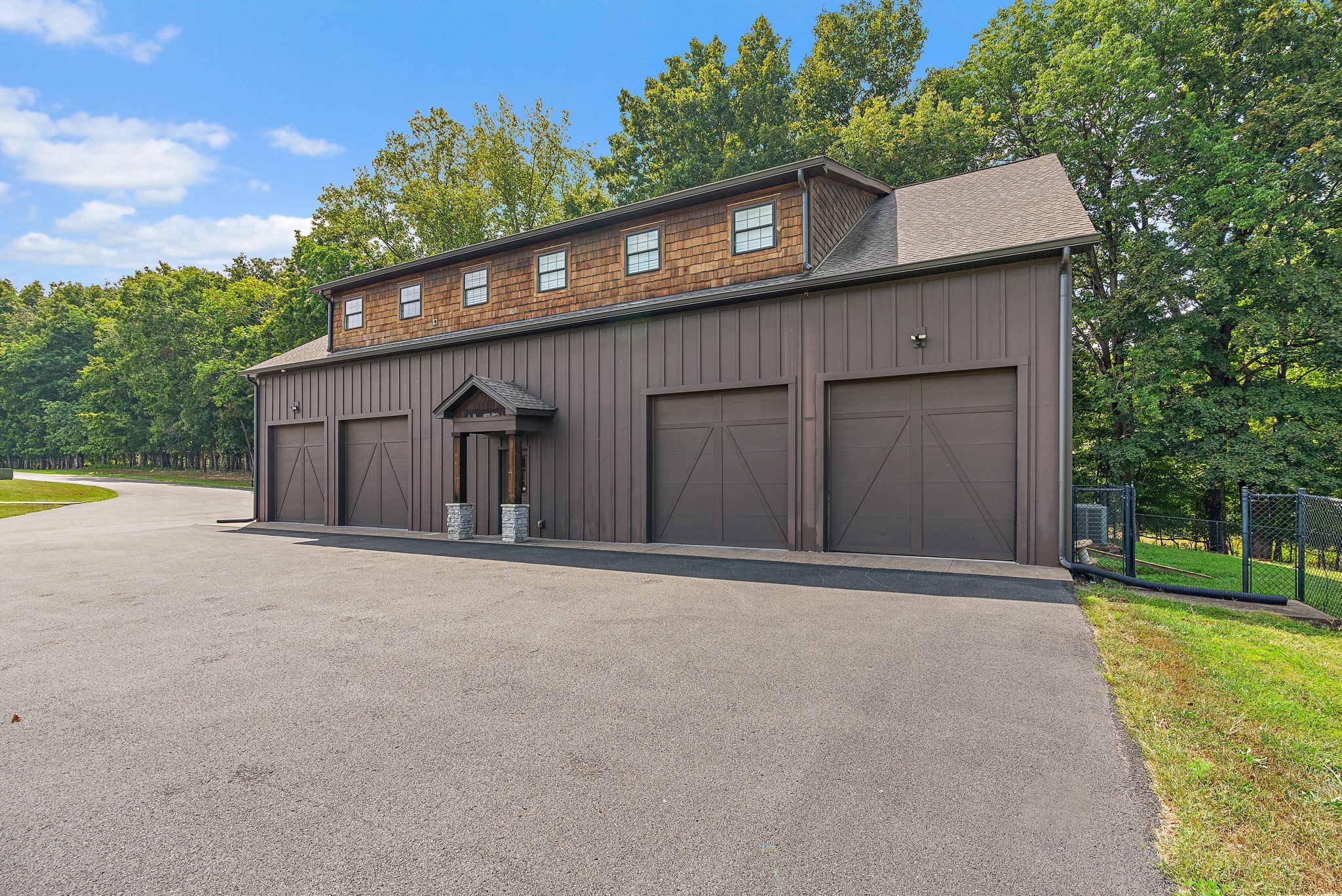 Listing image 73