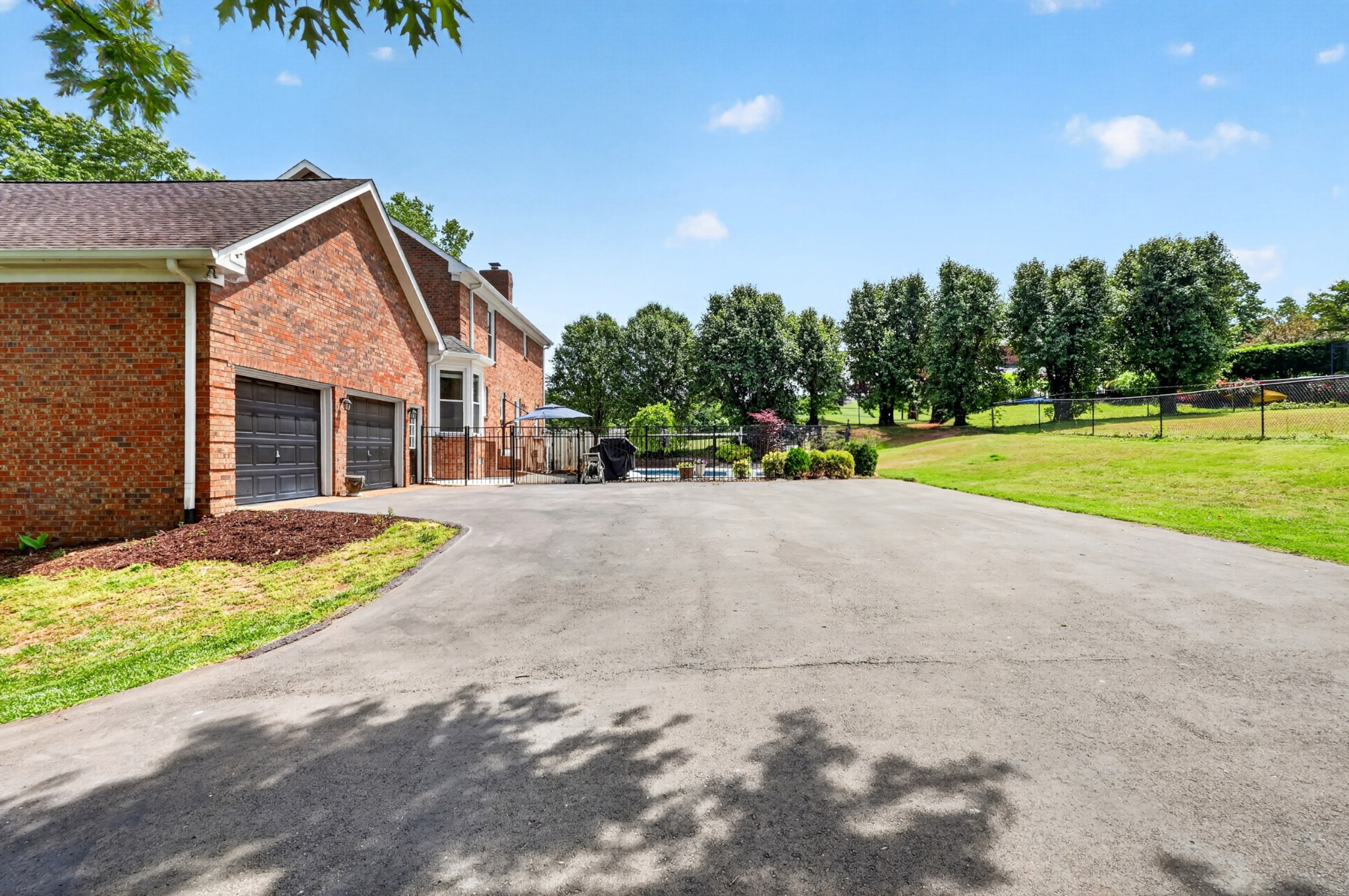 Listing image 38
