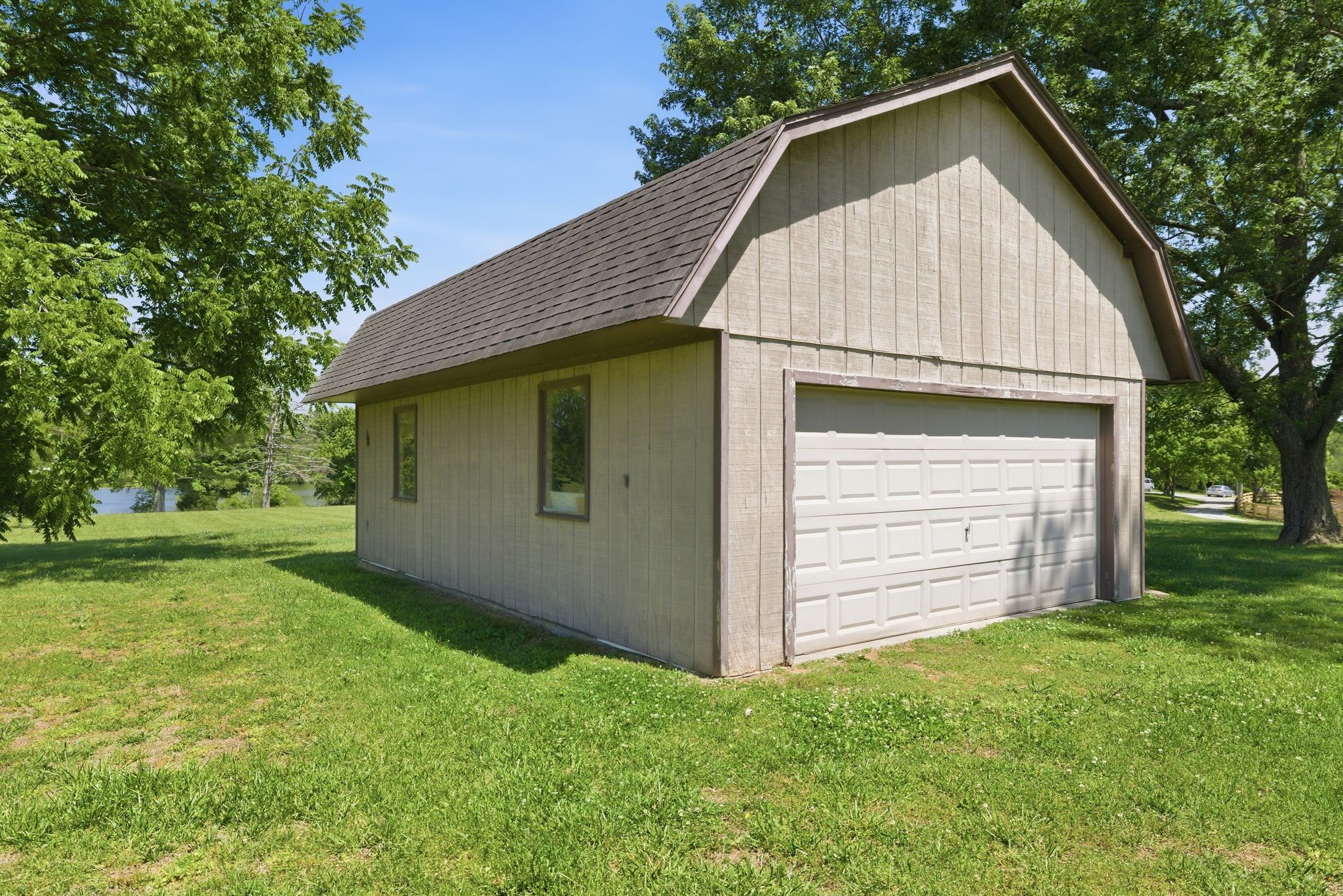 Listing image 24