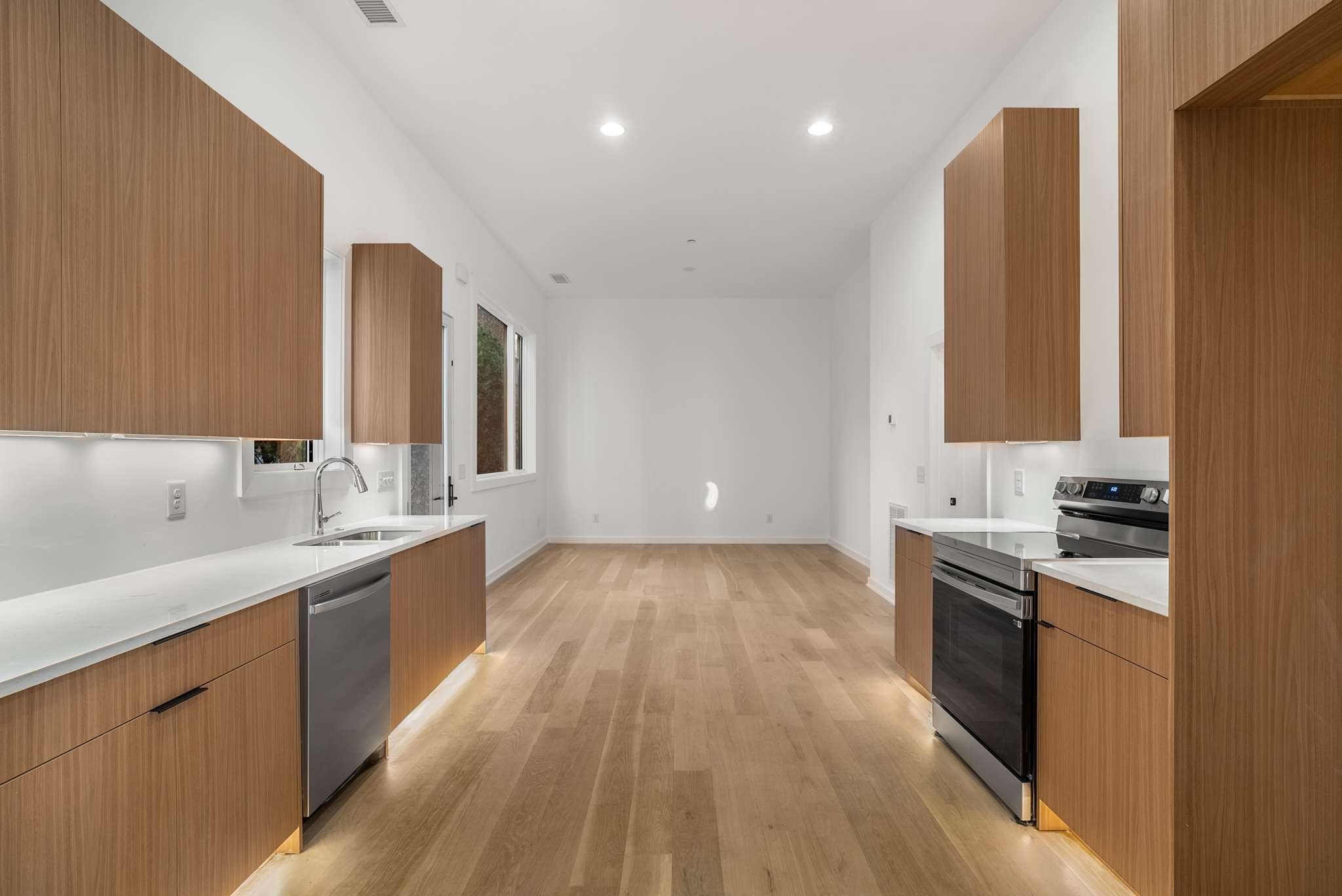 Listing image 55
