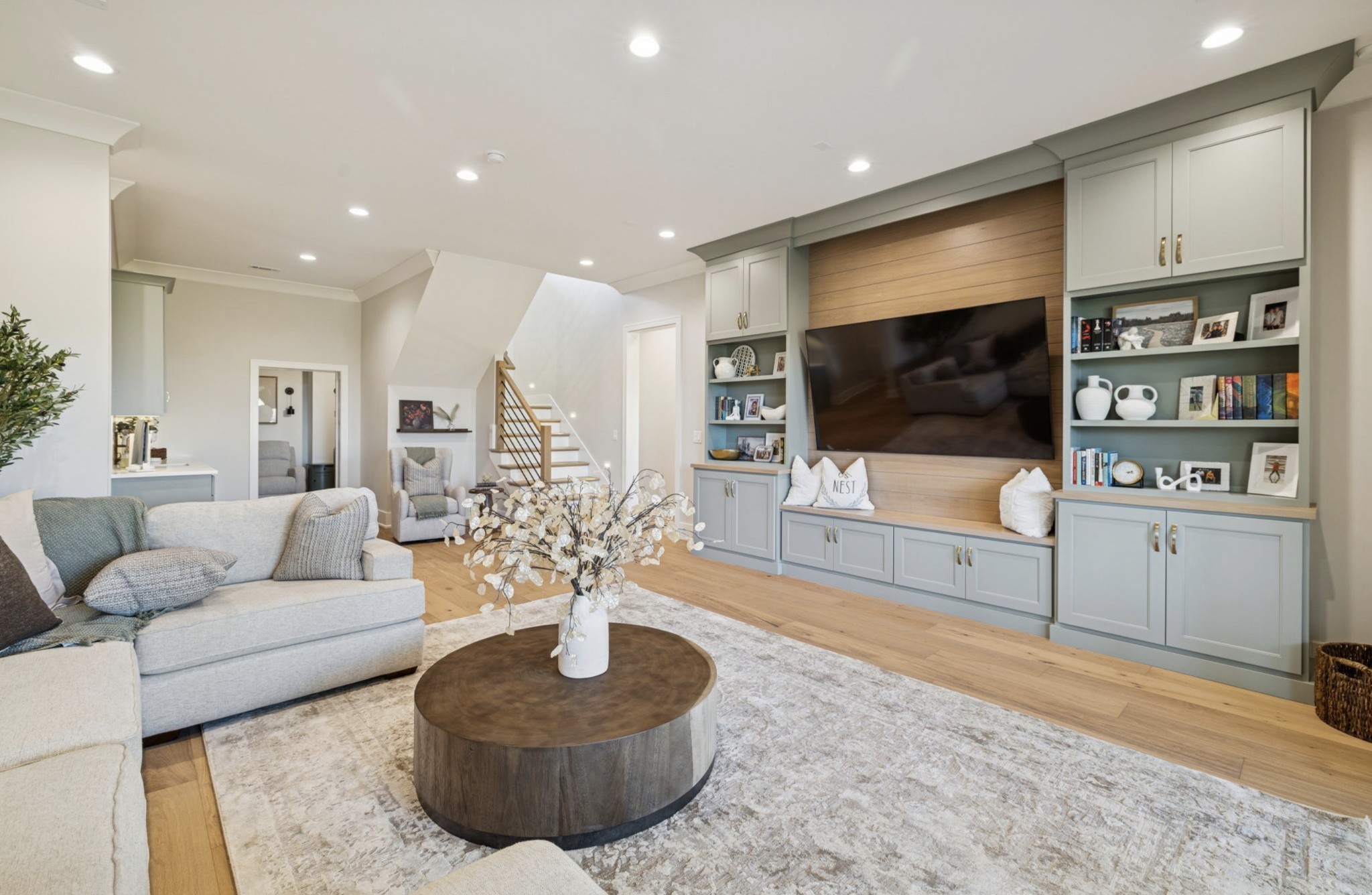 Listing image 87