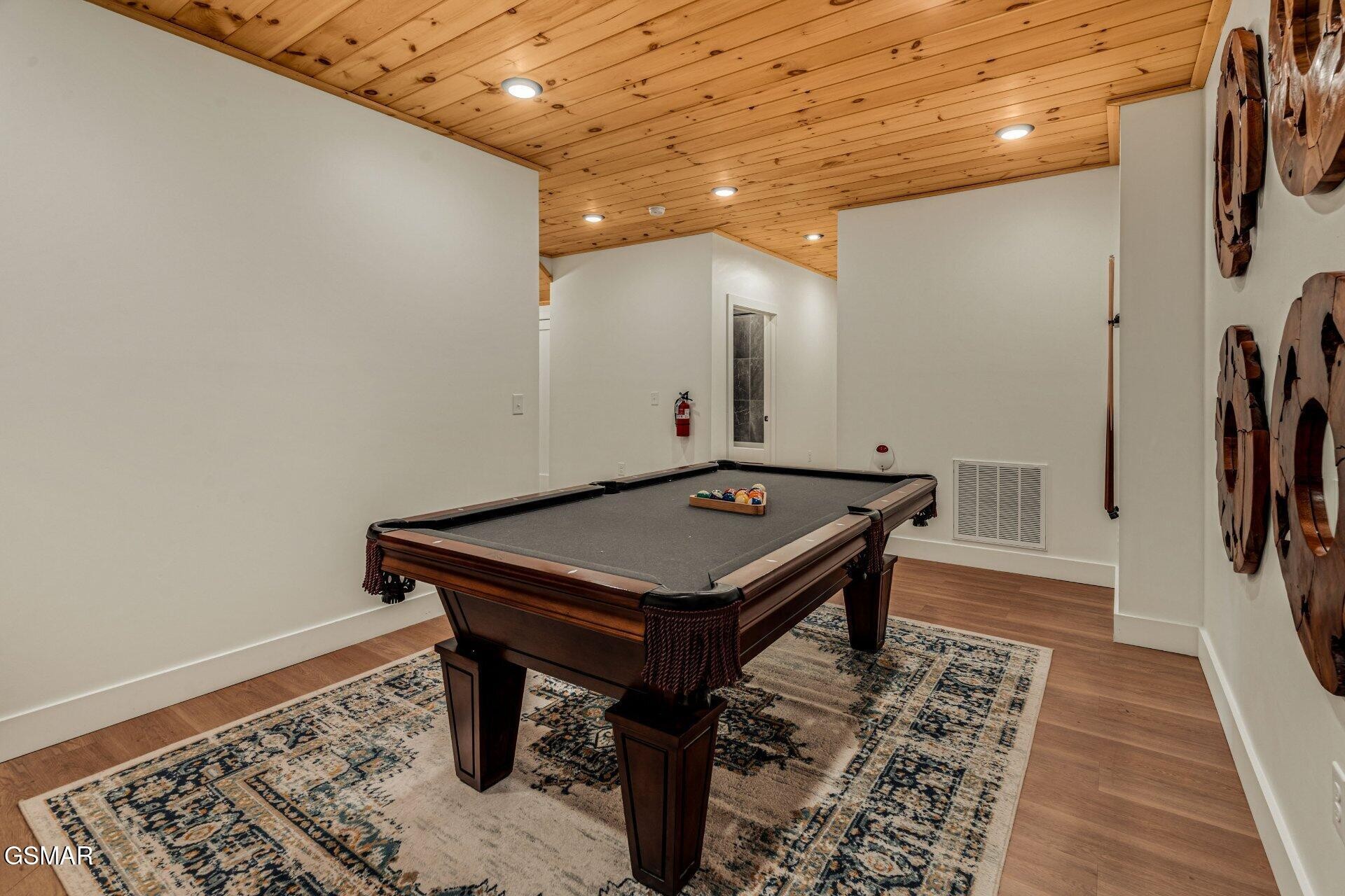 Listing image 54