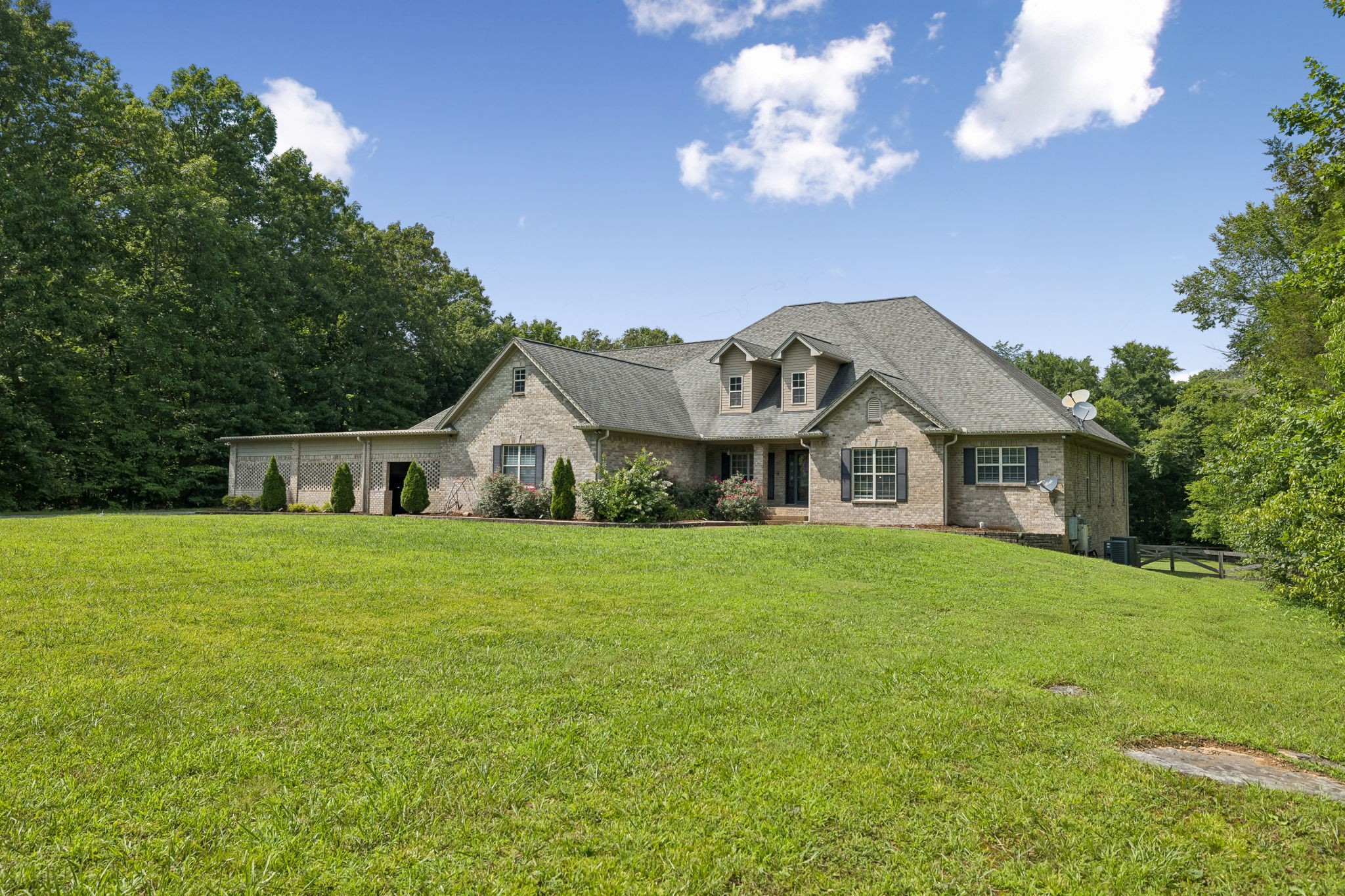 Listing image 4