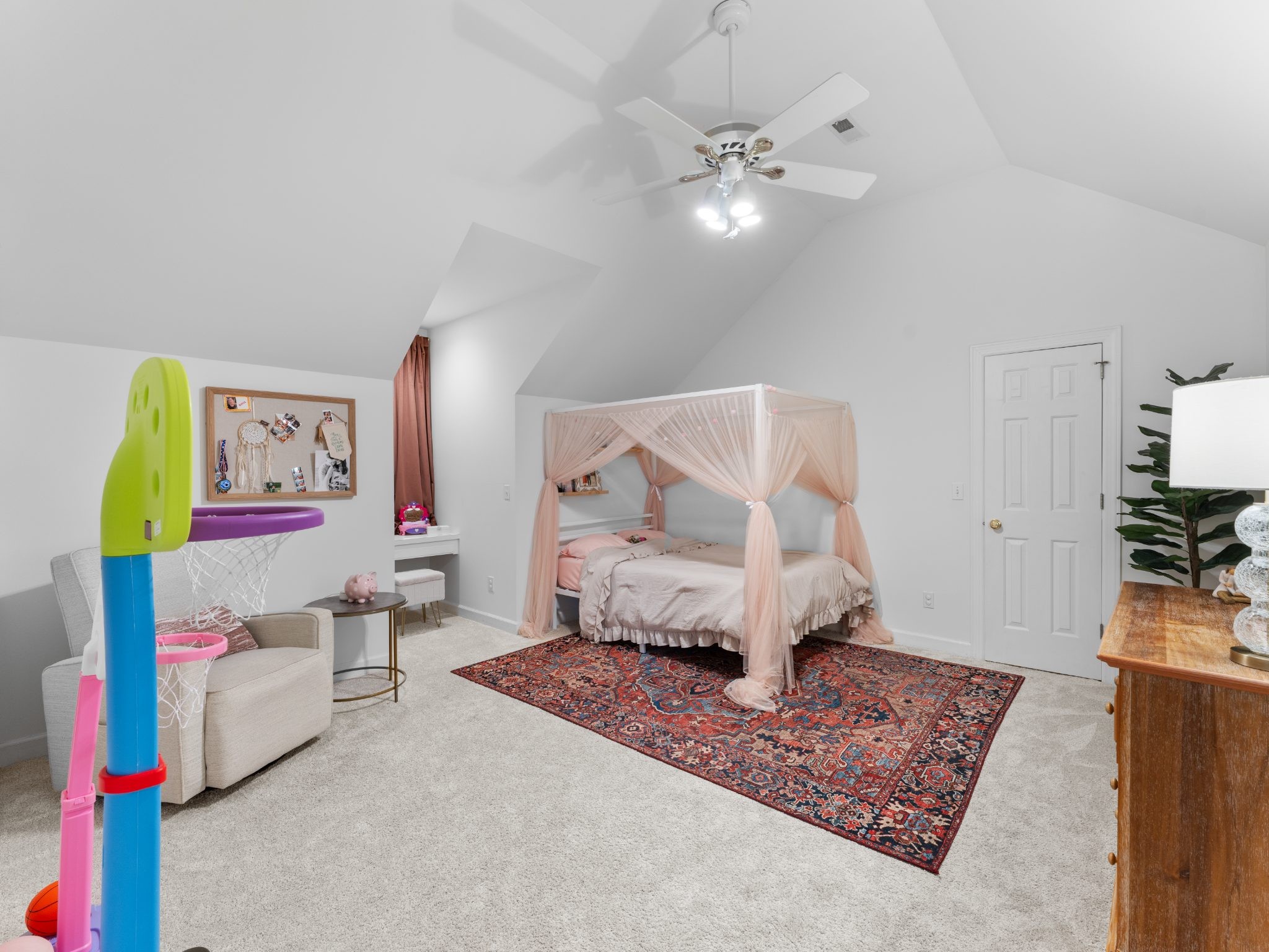 Listing image 44