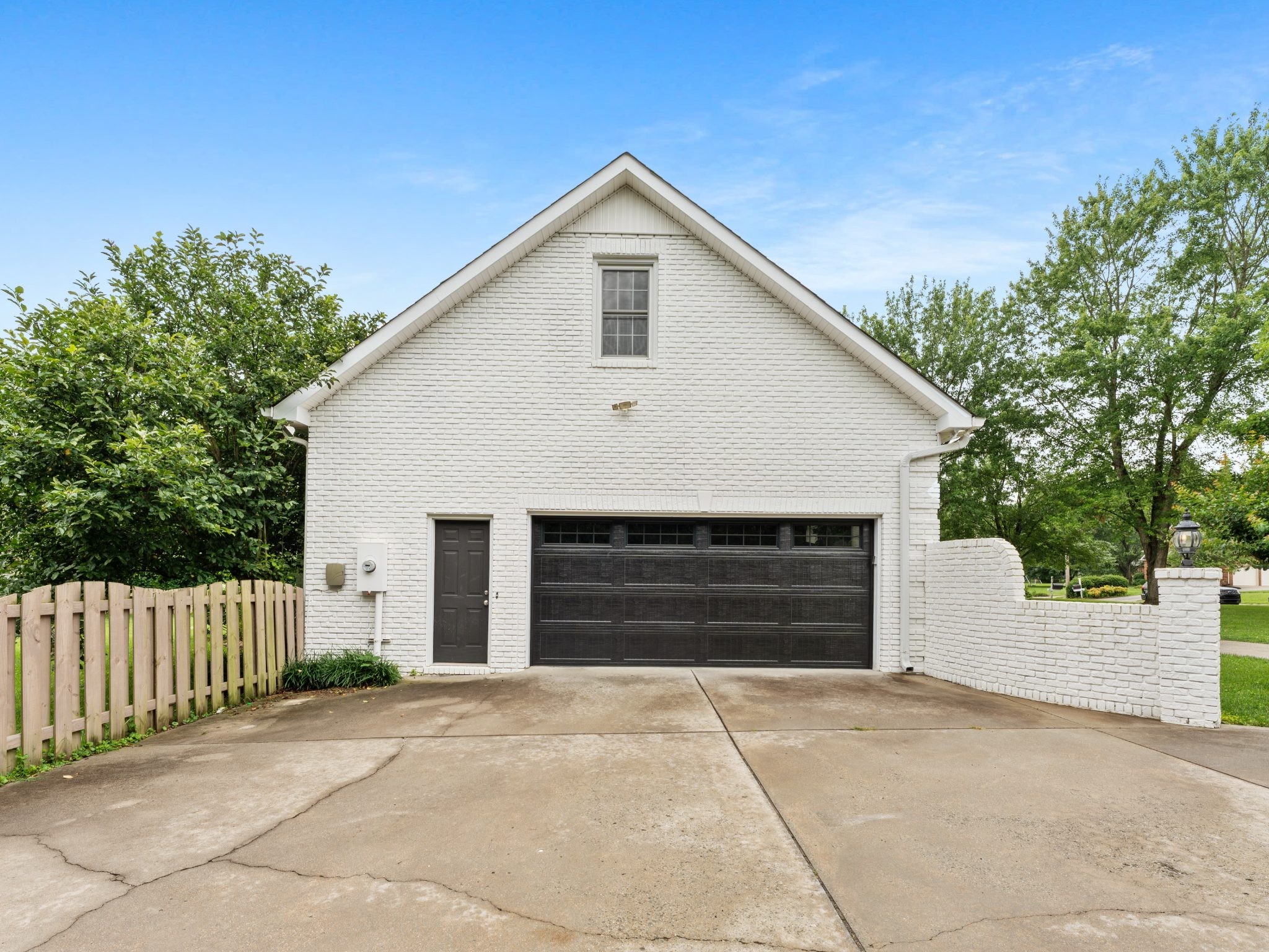 Listing image 63