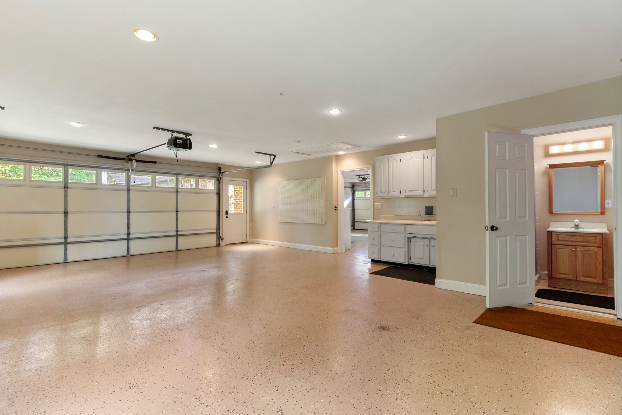 Listing image 58