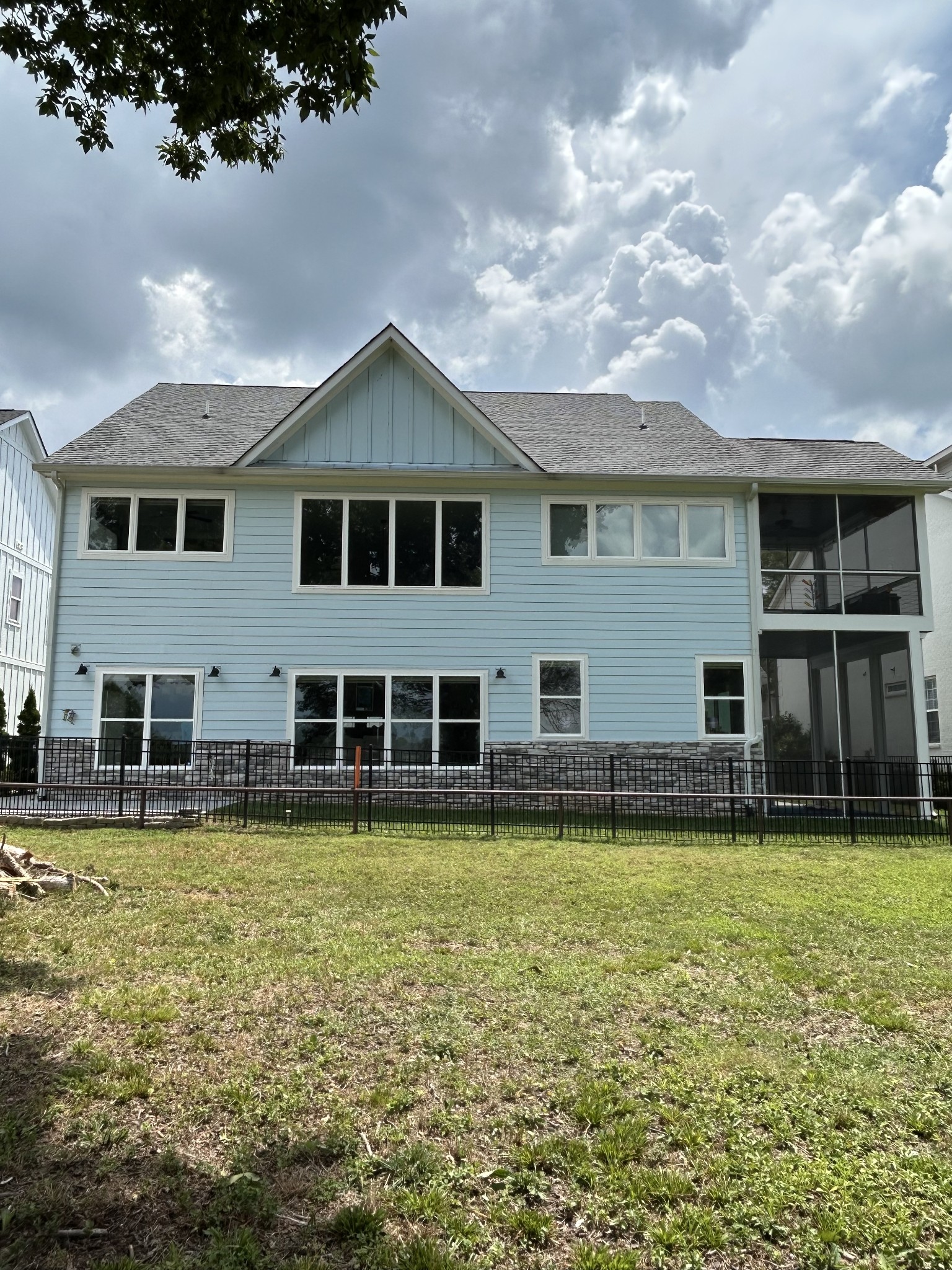 Listing image 16