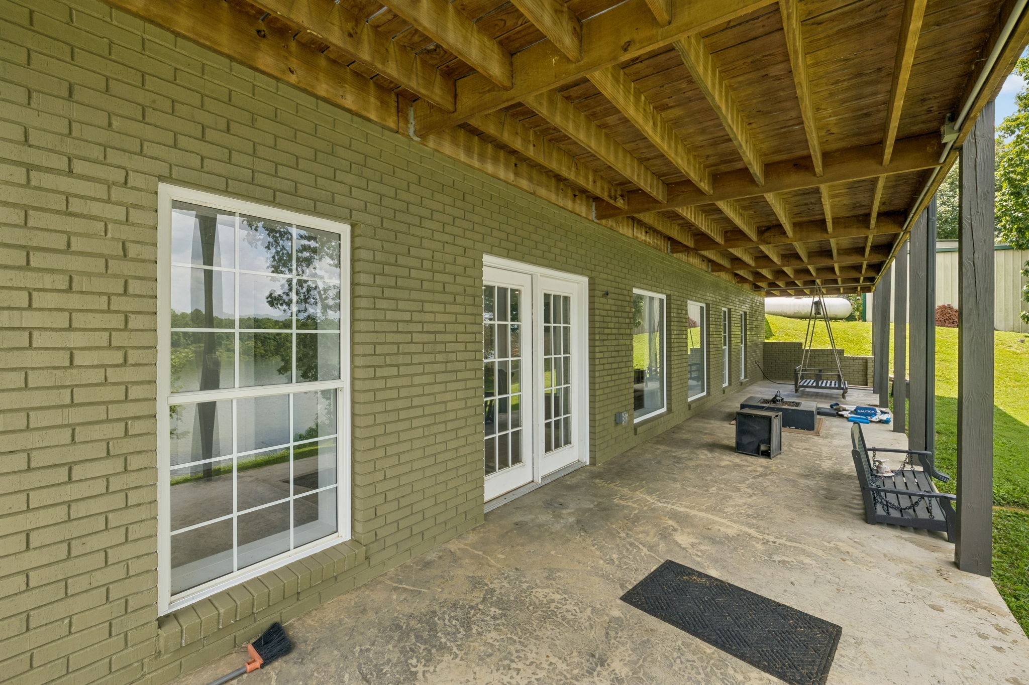 Listing image 42