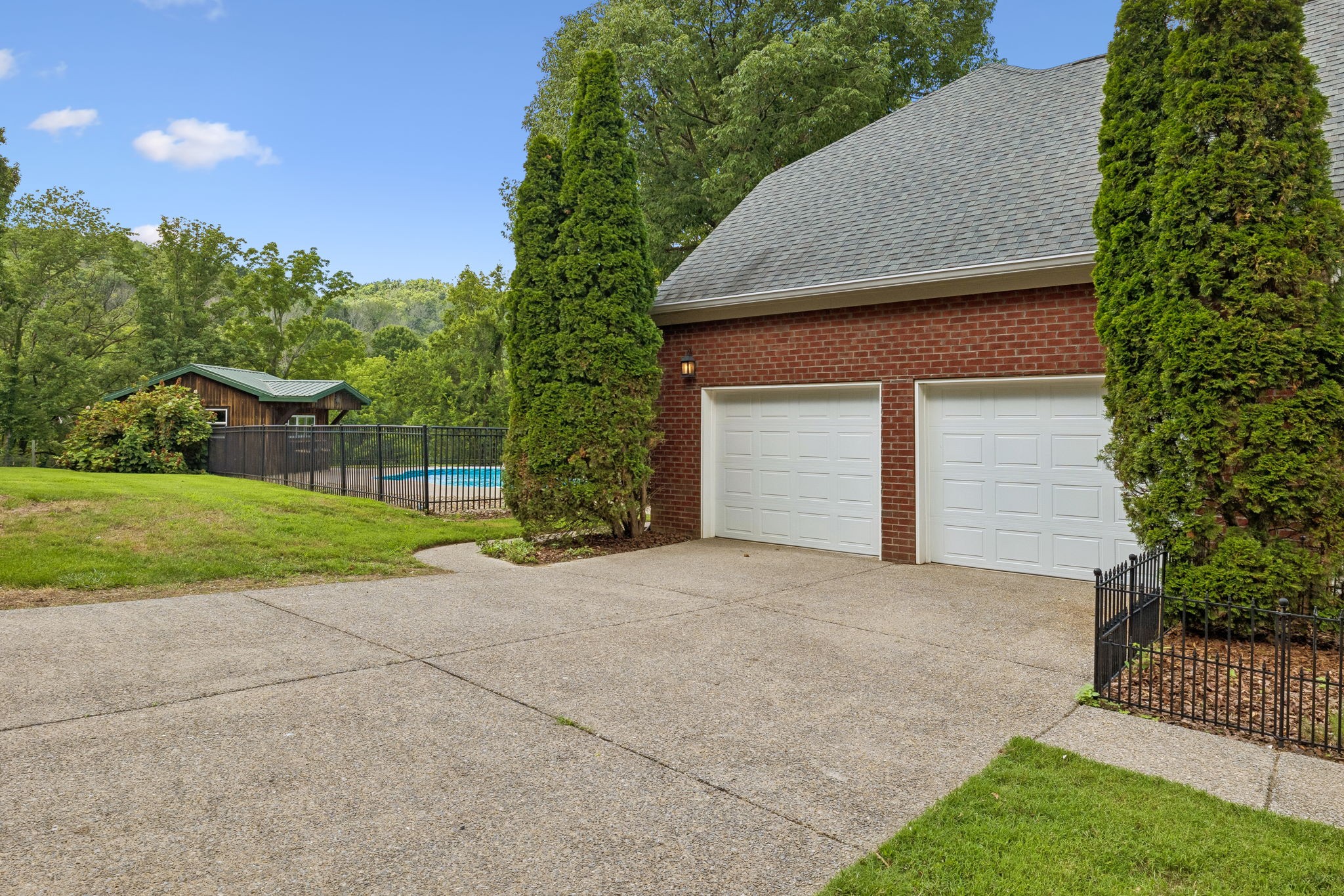 Listing image 52