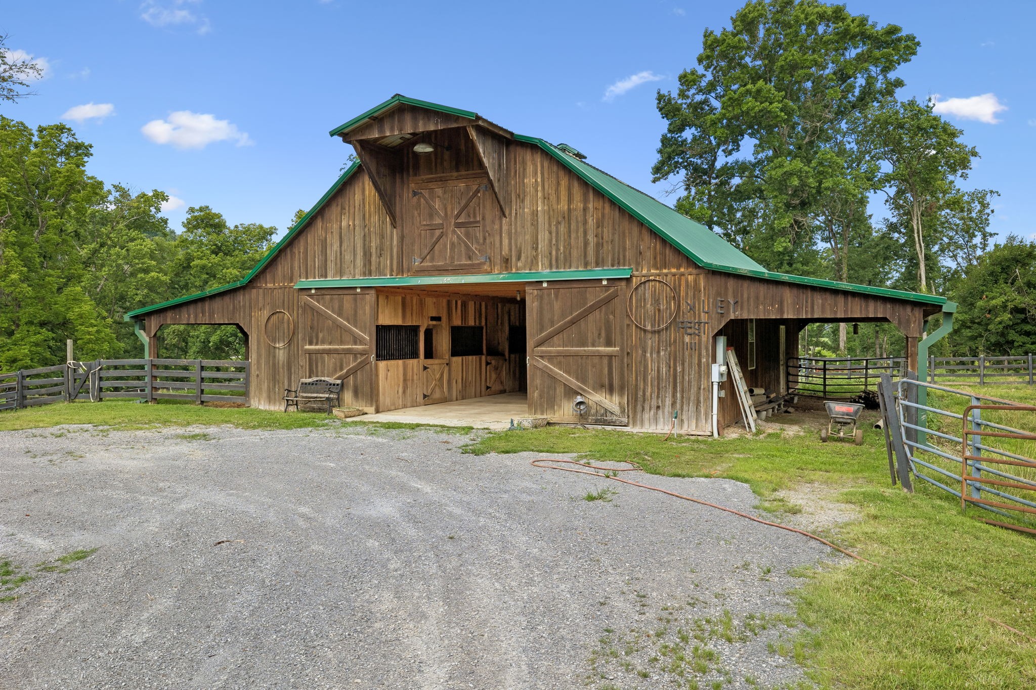 Listing image 64