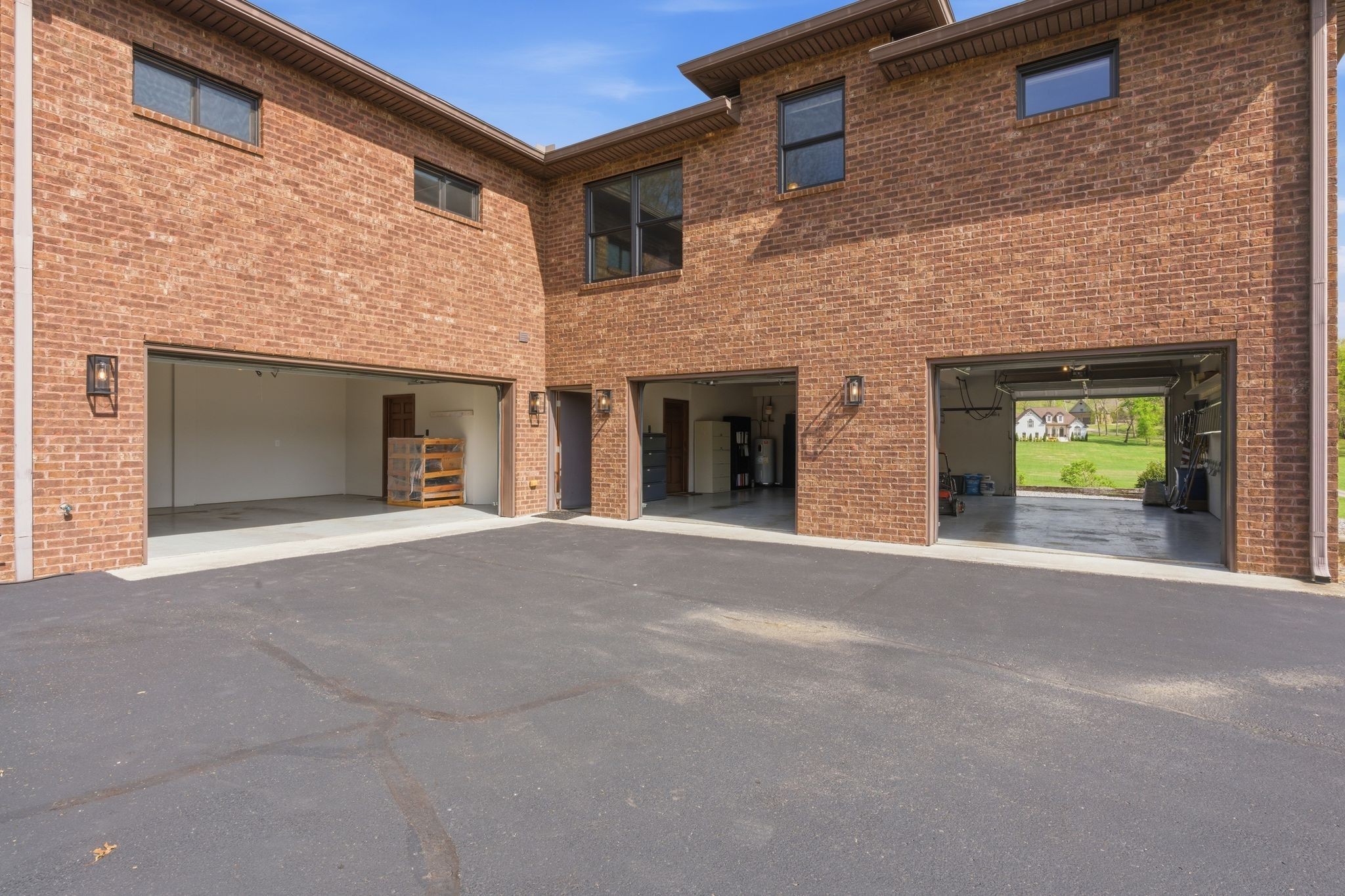 Listing image 77