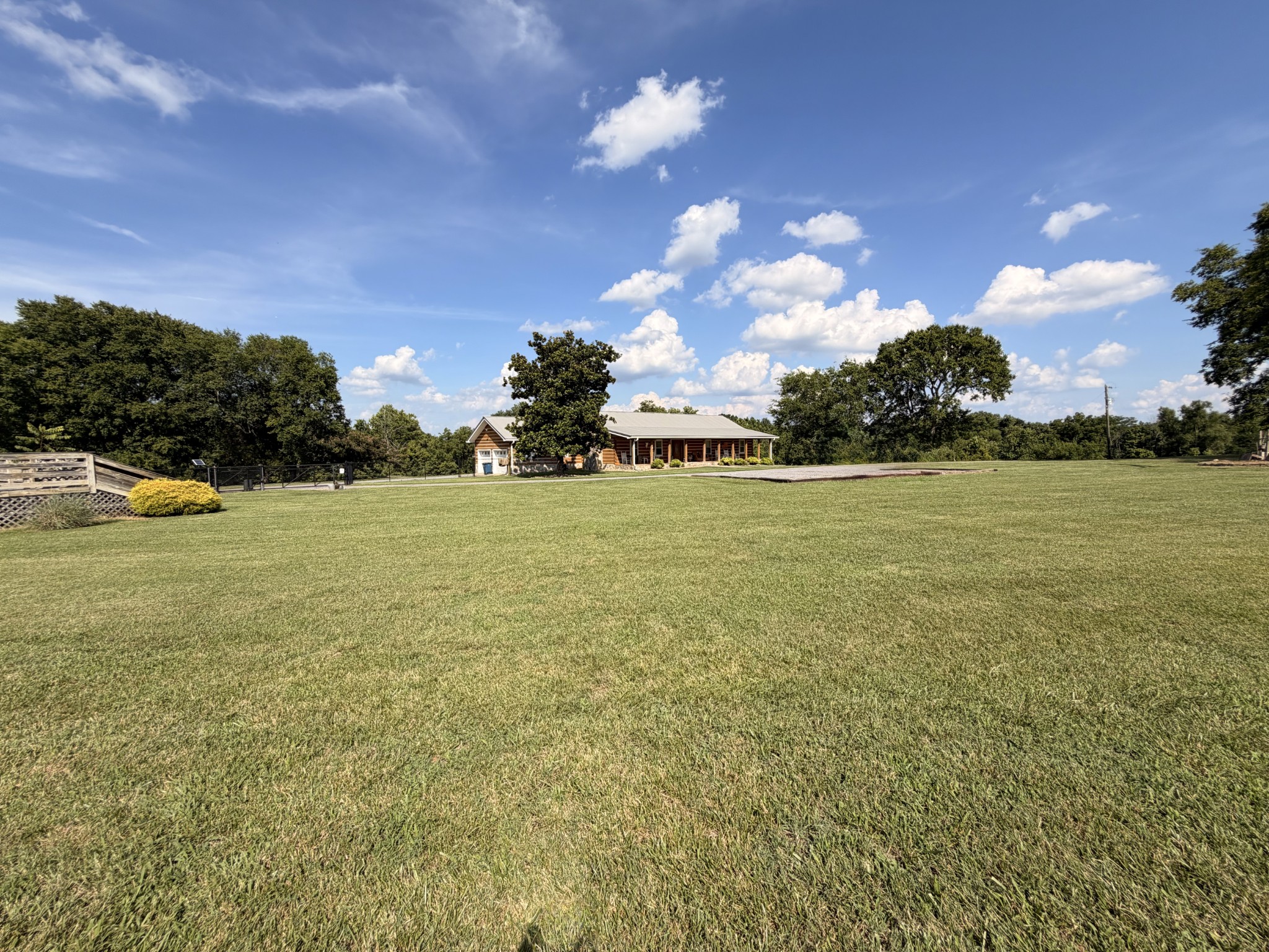 Listing image 24