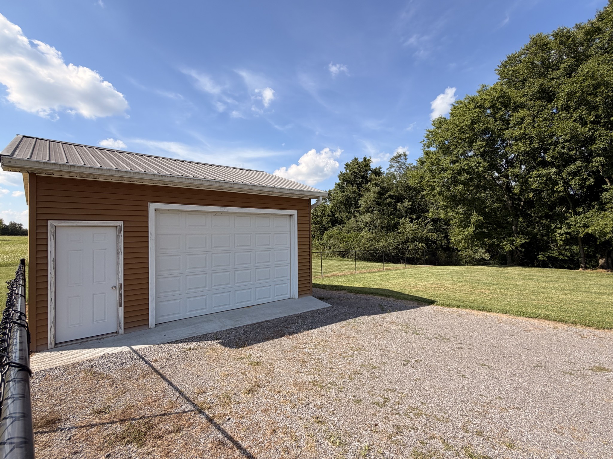 Listing image 37