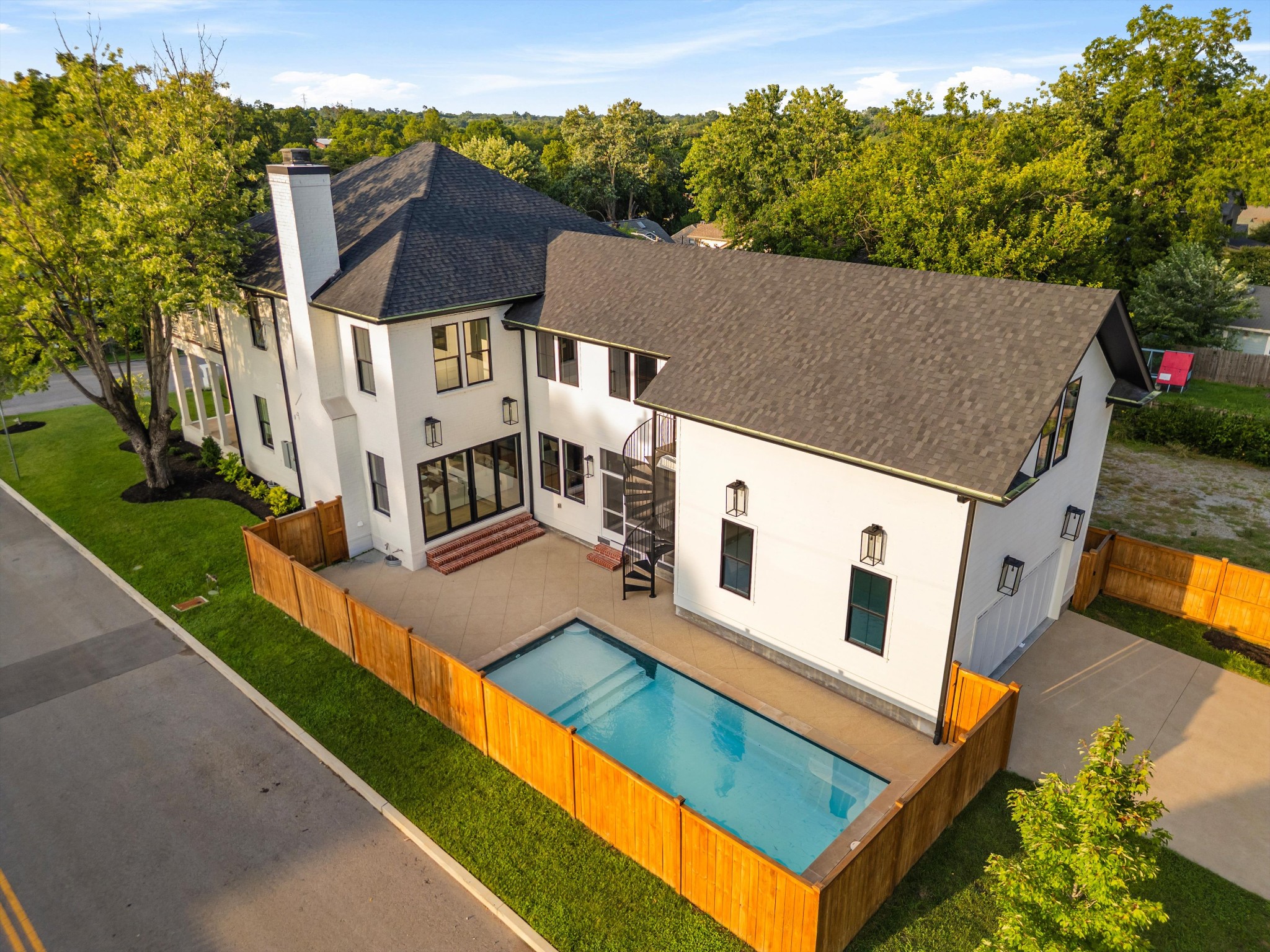 Listing image 83