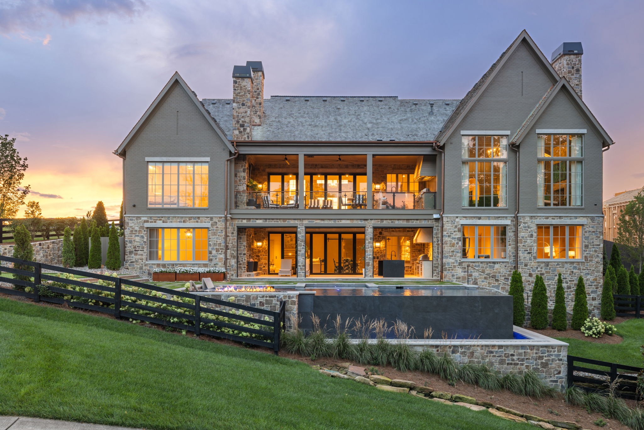 Listing image 100