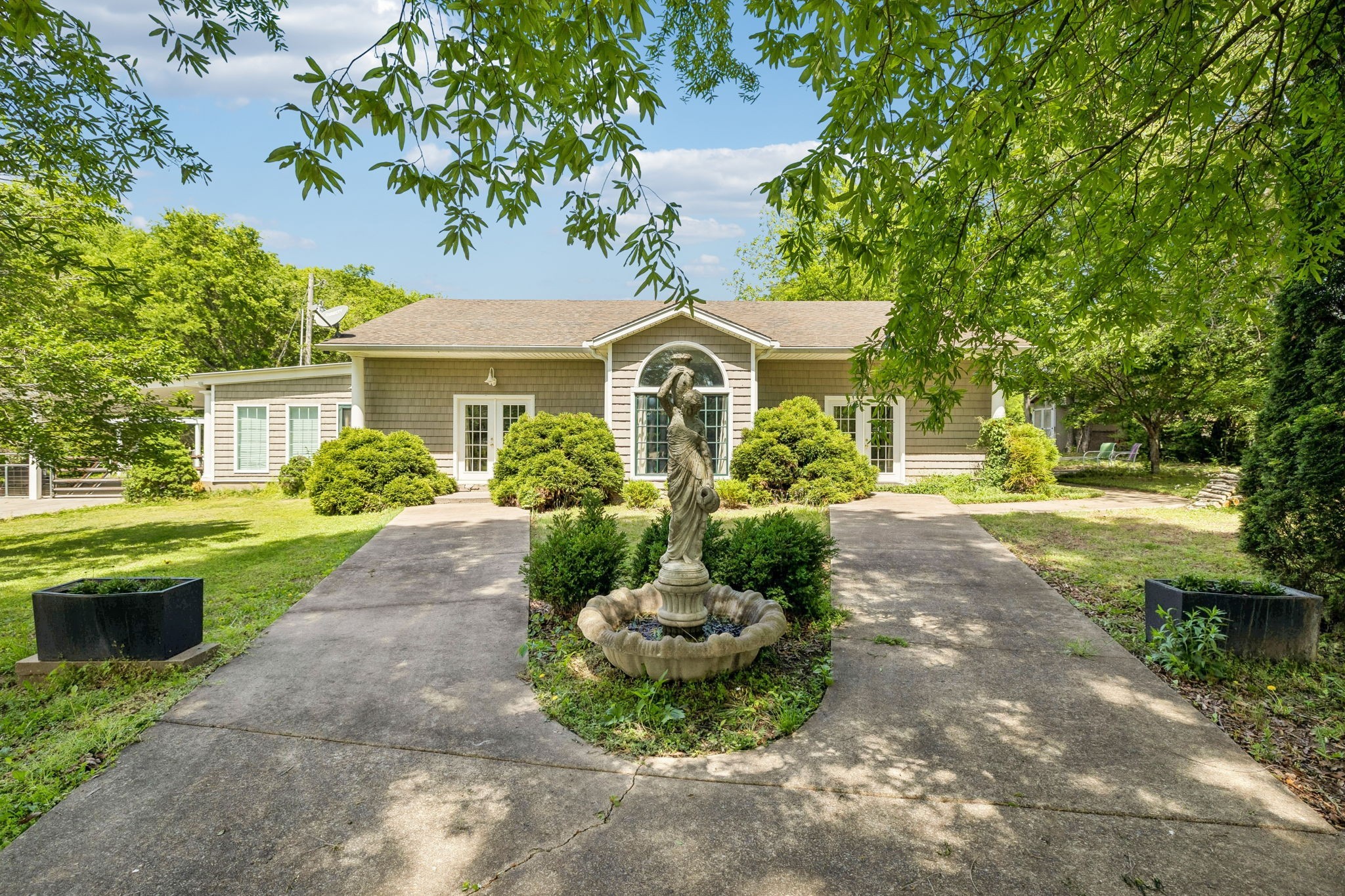 Listing image 75