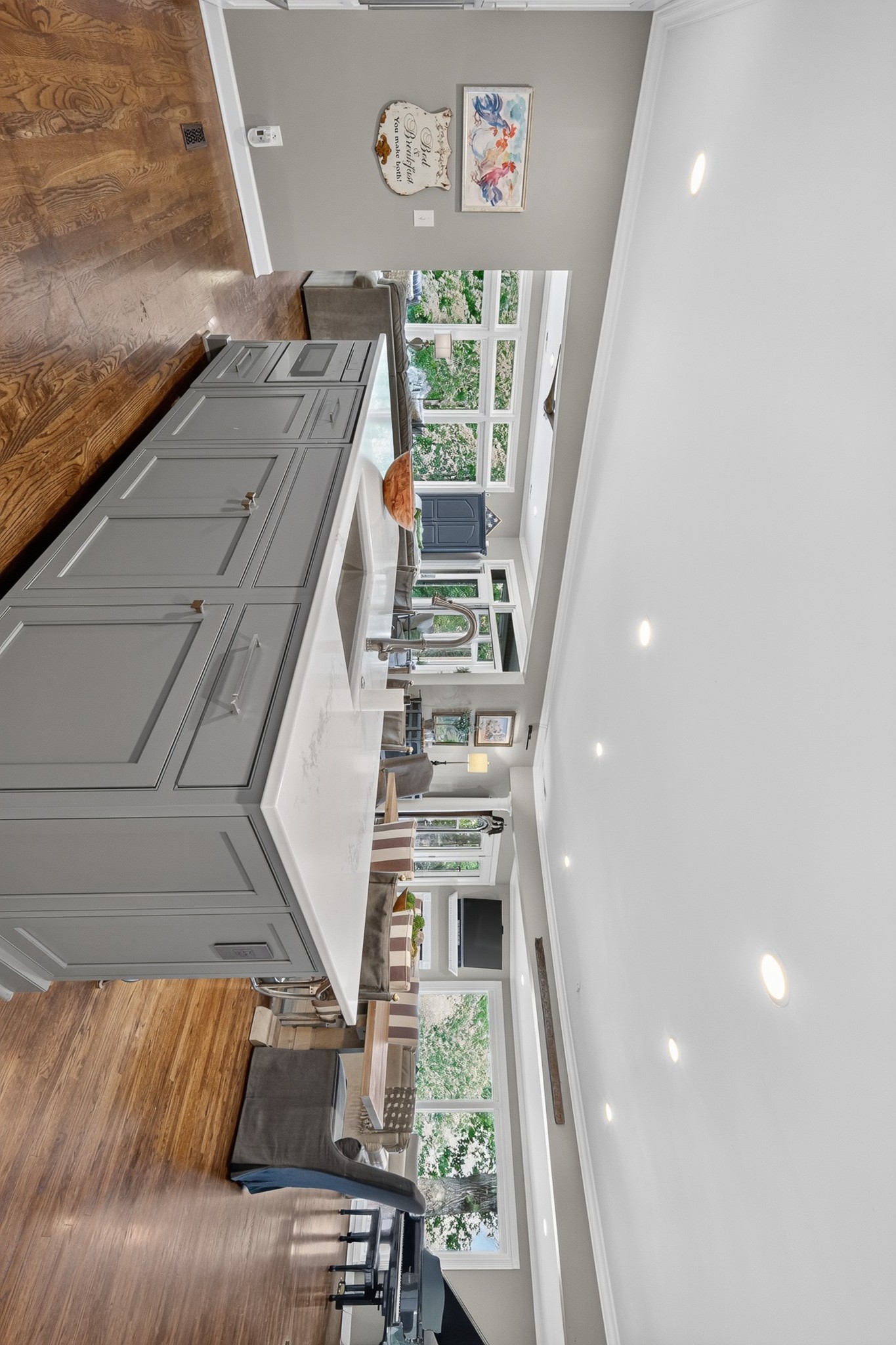Listing image 65