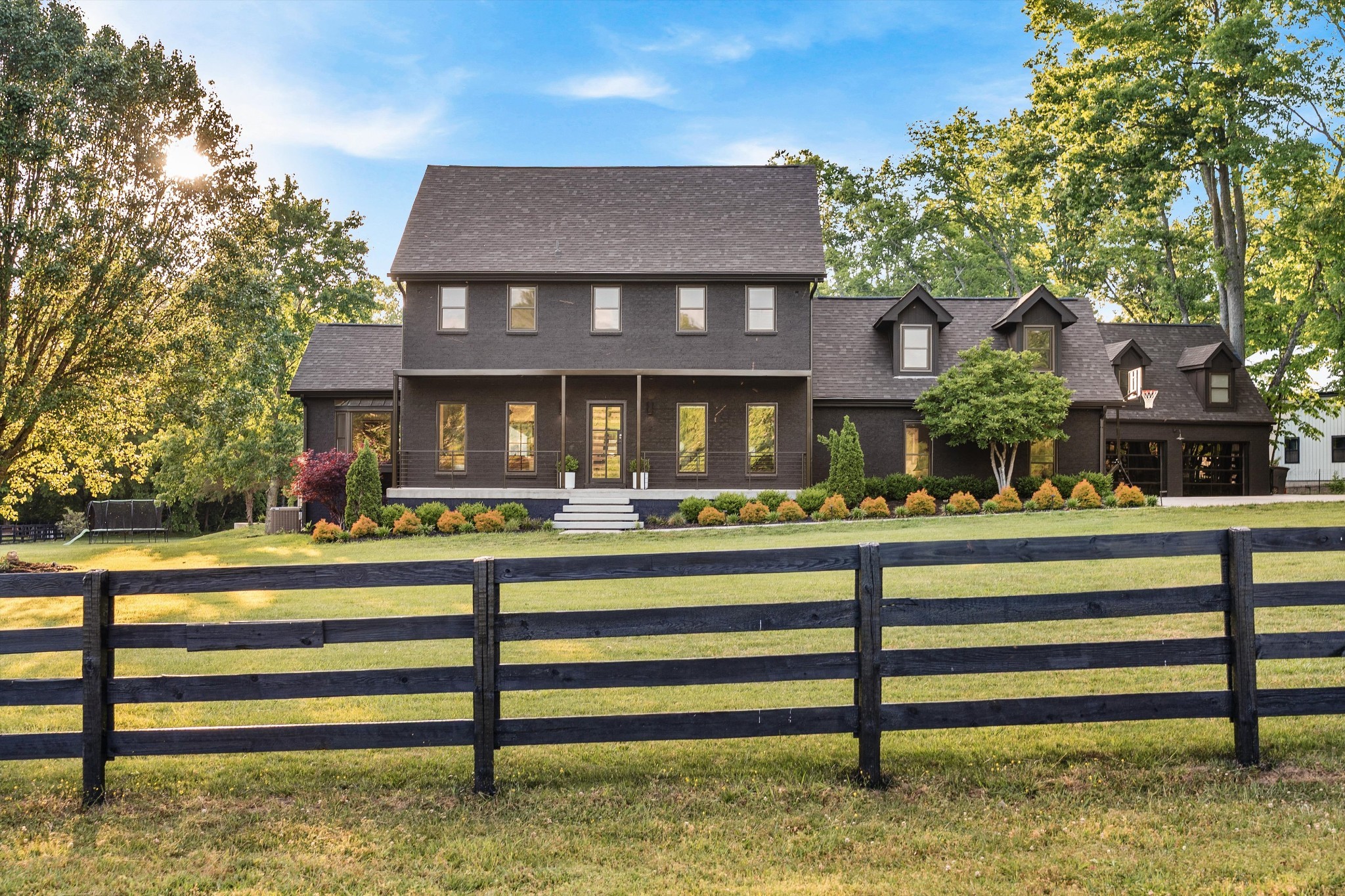 Listing image 93