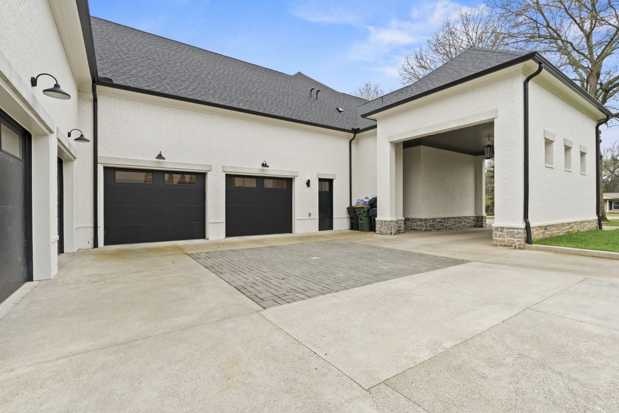 Listing image 85