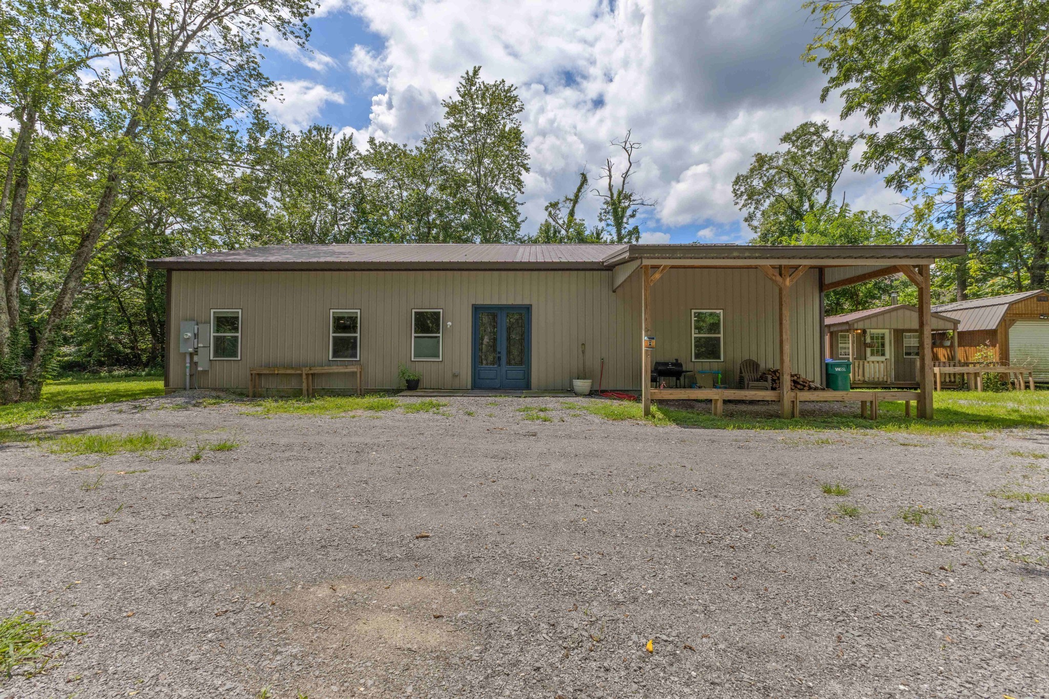 Listing image 4
