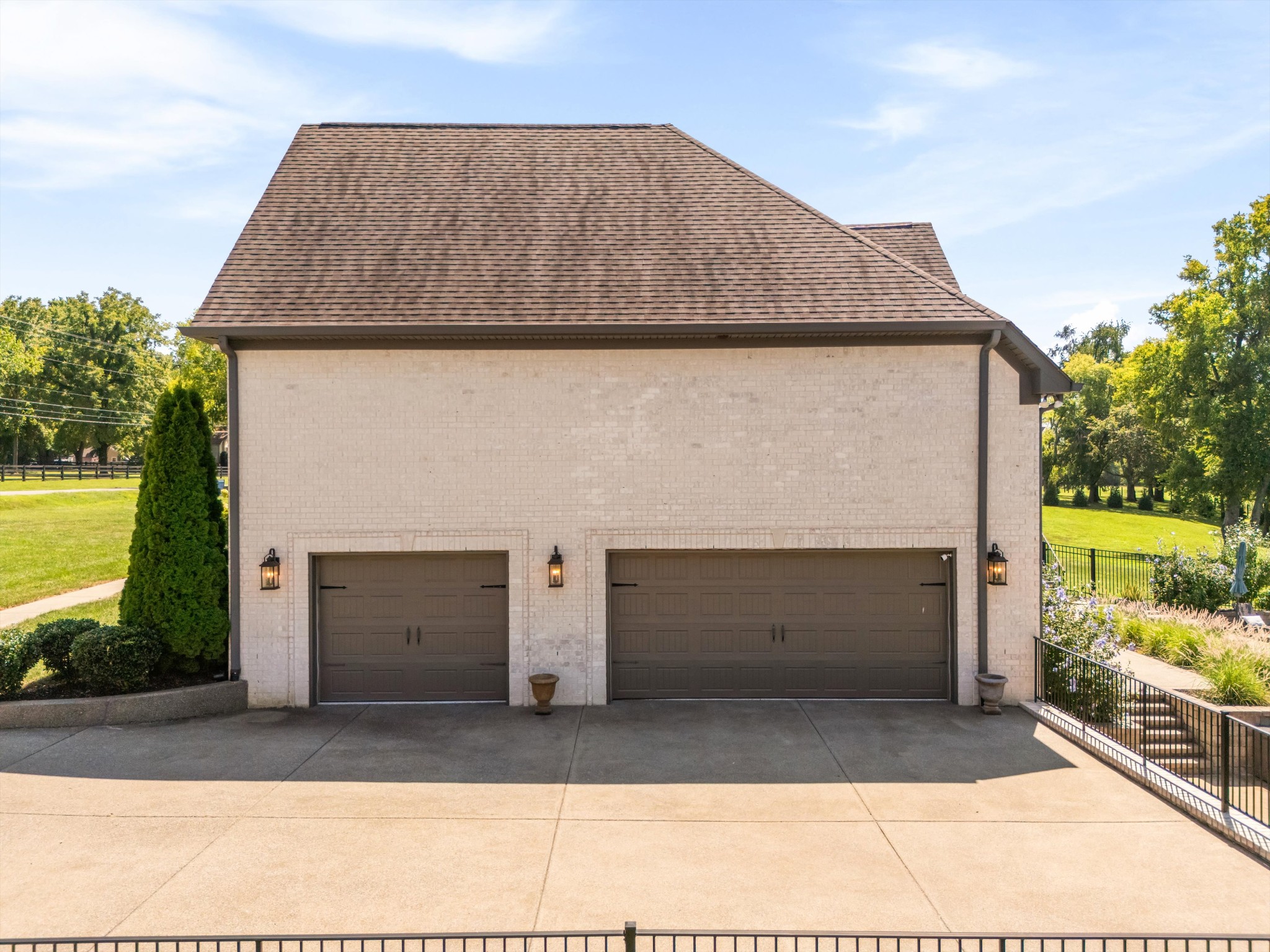 Listing image 57