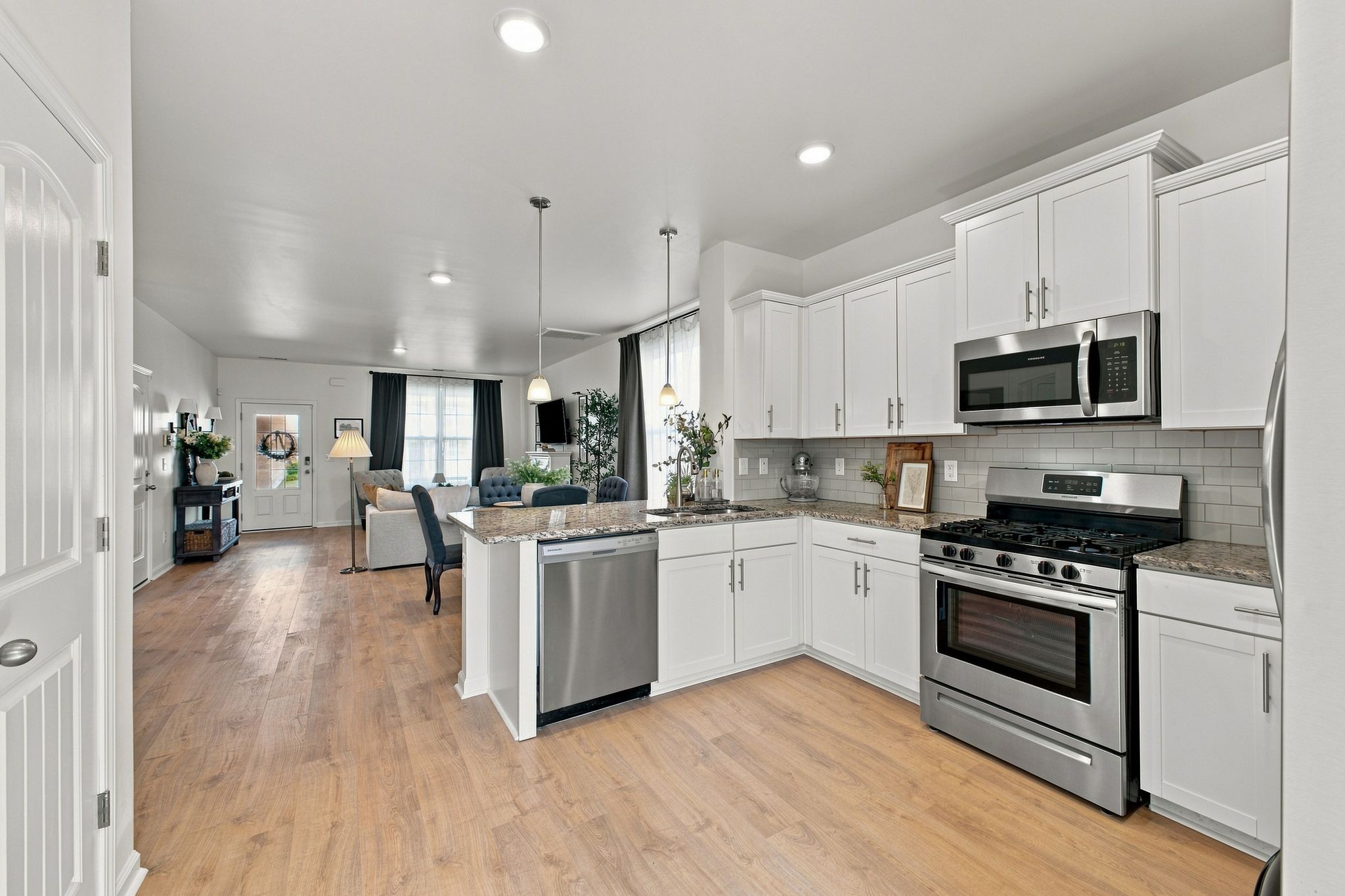 Listing image 14