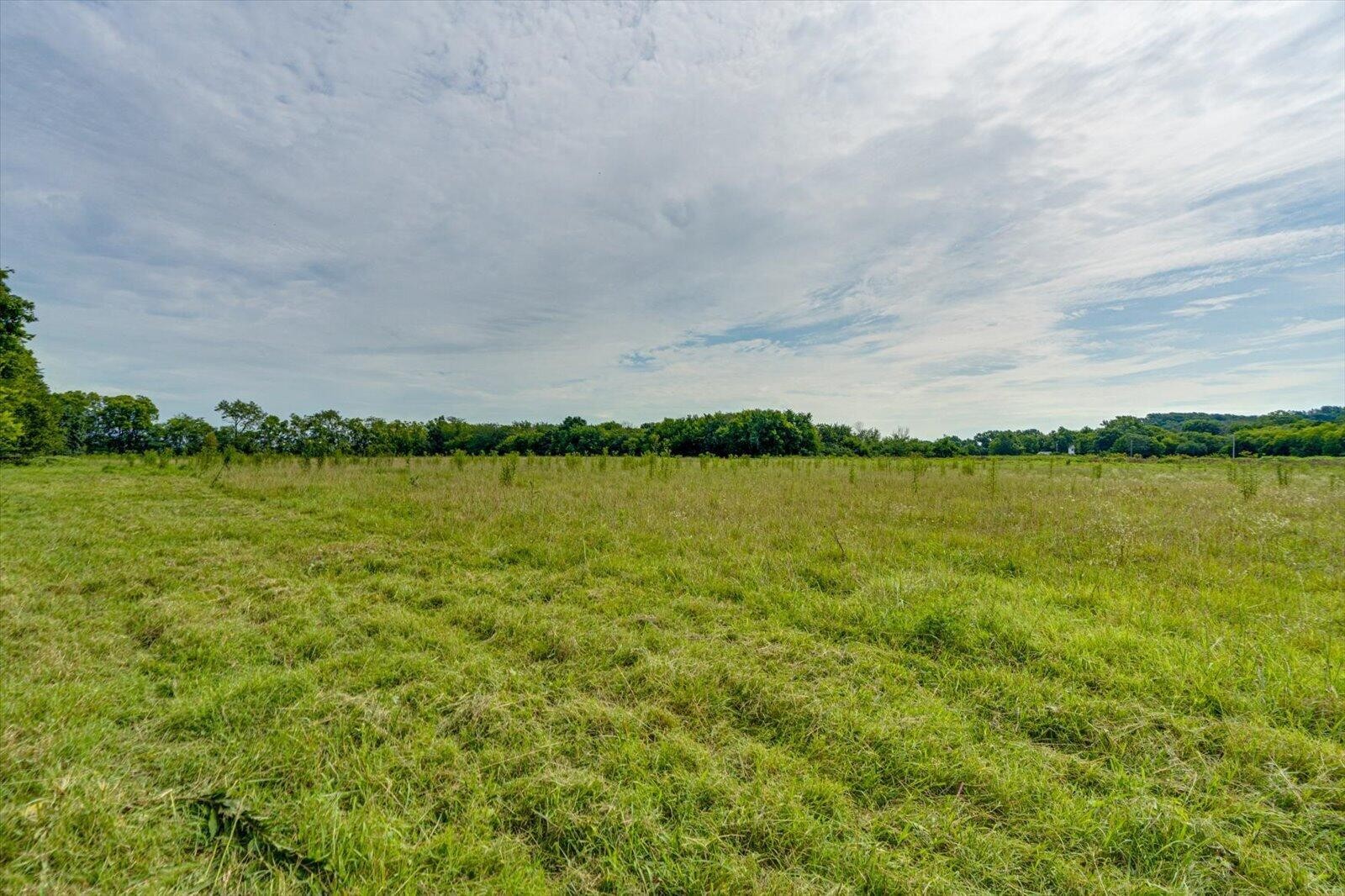 Listing image 58