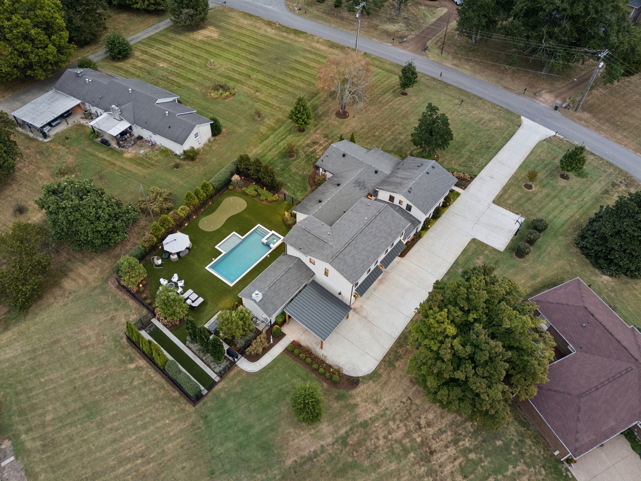 Listing image 96