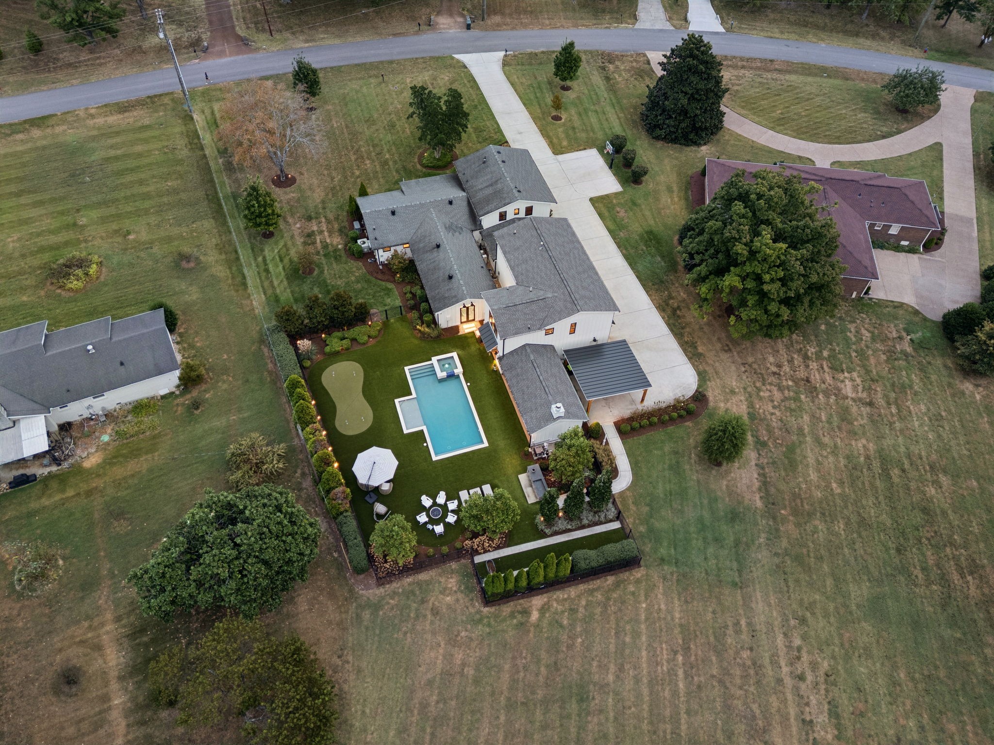 Listing image 95