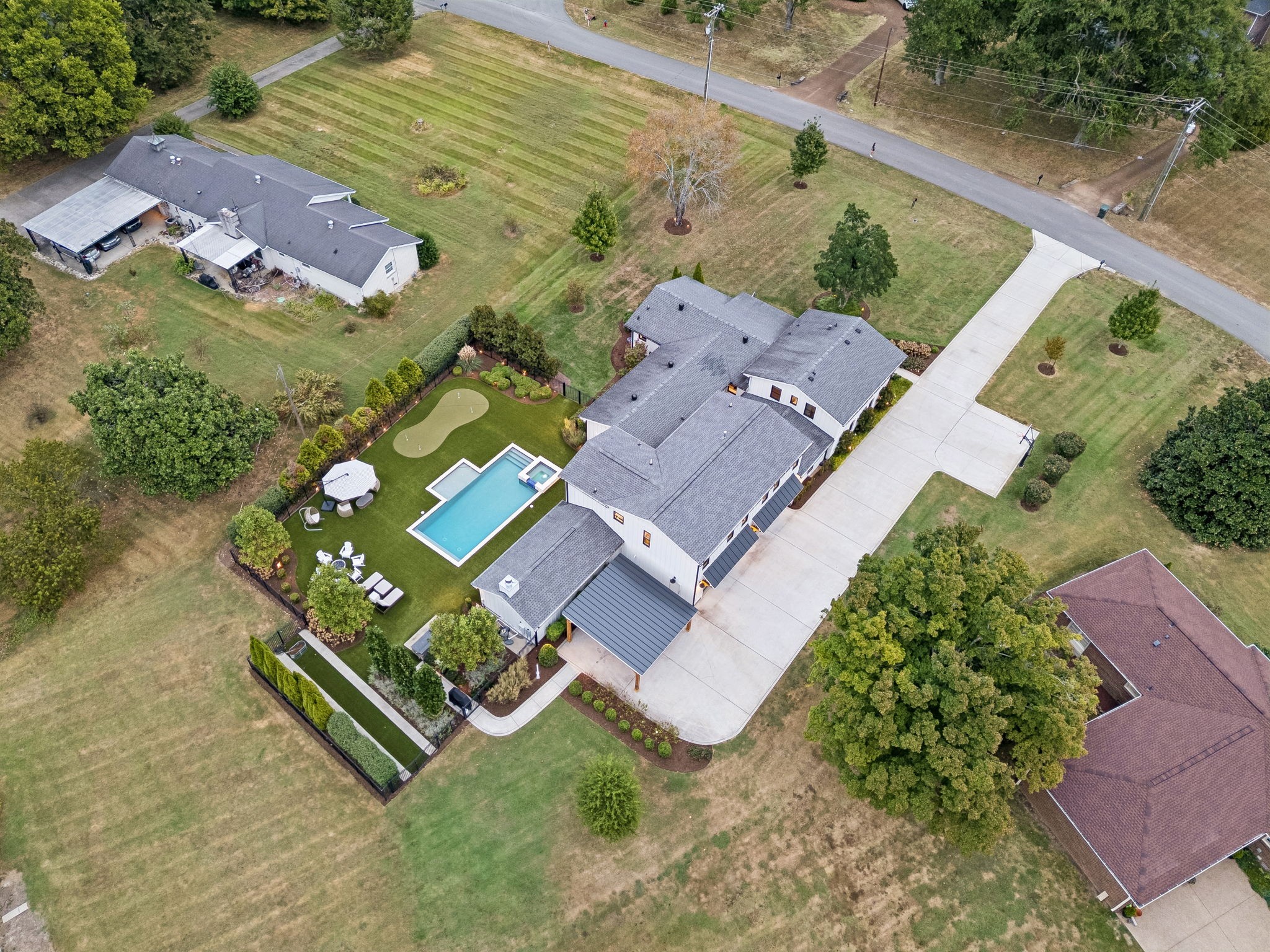 Listing image 92