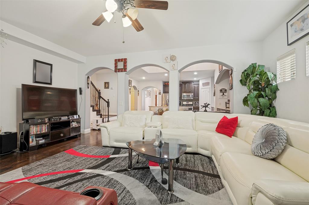 Listing image 12