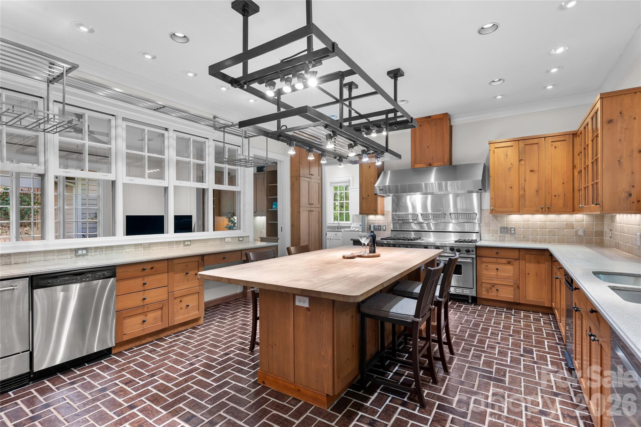 Listing image 13