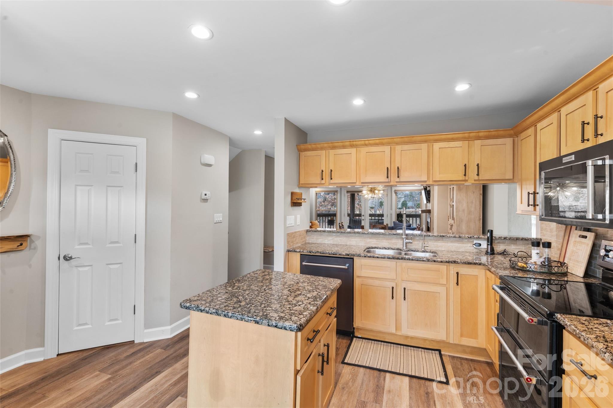 Listing image 6