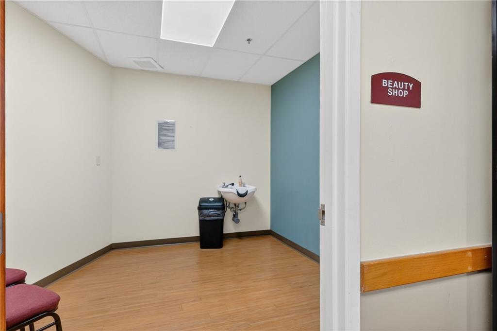 Listing image 55